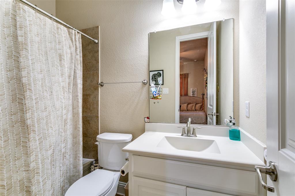 Euless, Texas, 76039, United States, 4 Bedrooms Bedrooms, ,4 BathroomsBathrooms,Residential,For Sale,2003508