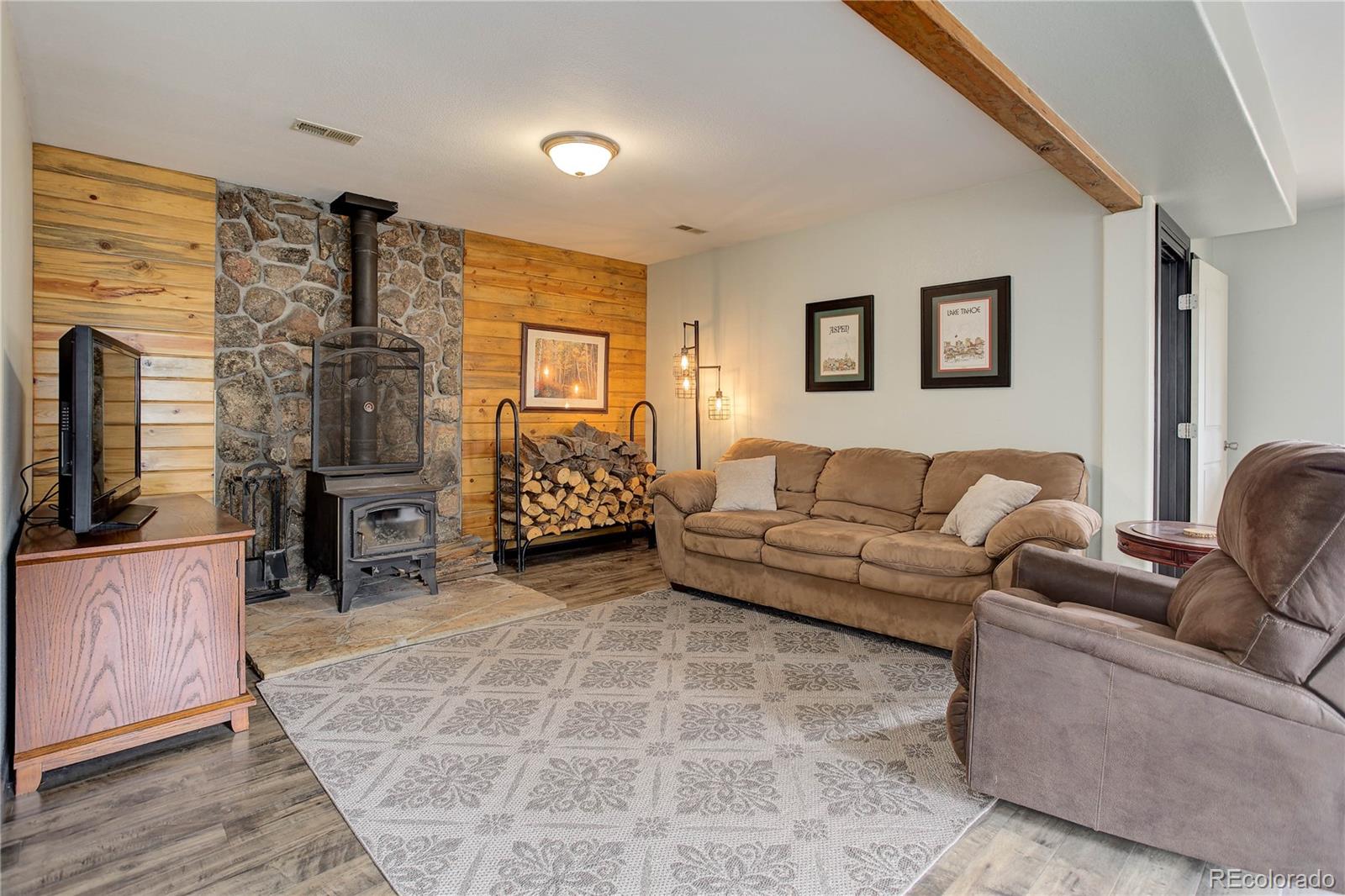 Bailey, Colorado, 80421, United States, 3 Bedrooms Bedrooms, ,1 BathroomBathrooms,Residential,For Sale,1826346
