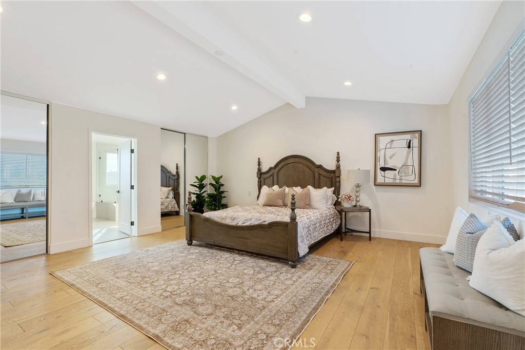 Woodland Hills, California, 91367, United States, 5 Bedrooms Bedrooms, ,4 BathroomsBathrooms,Residential,For Sale,2003511