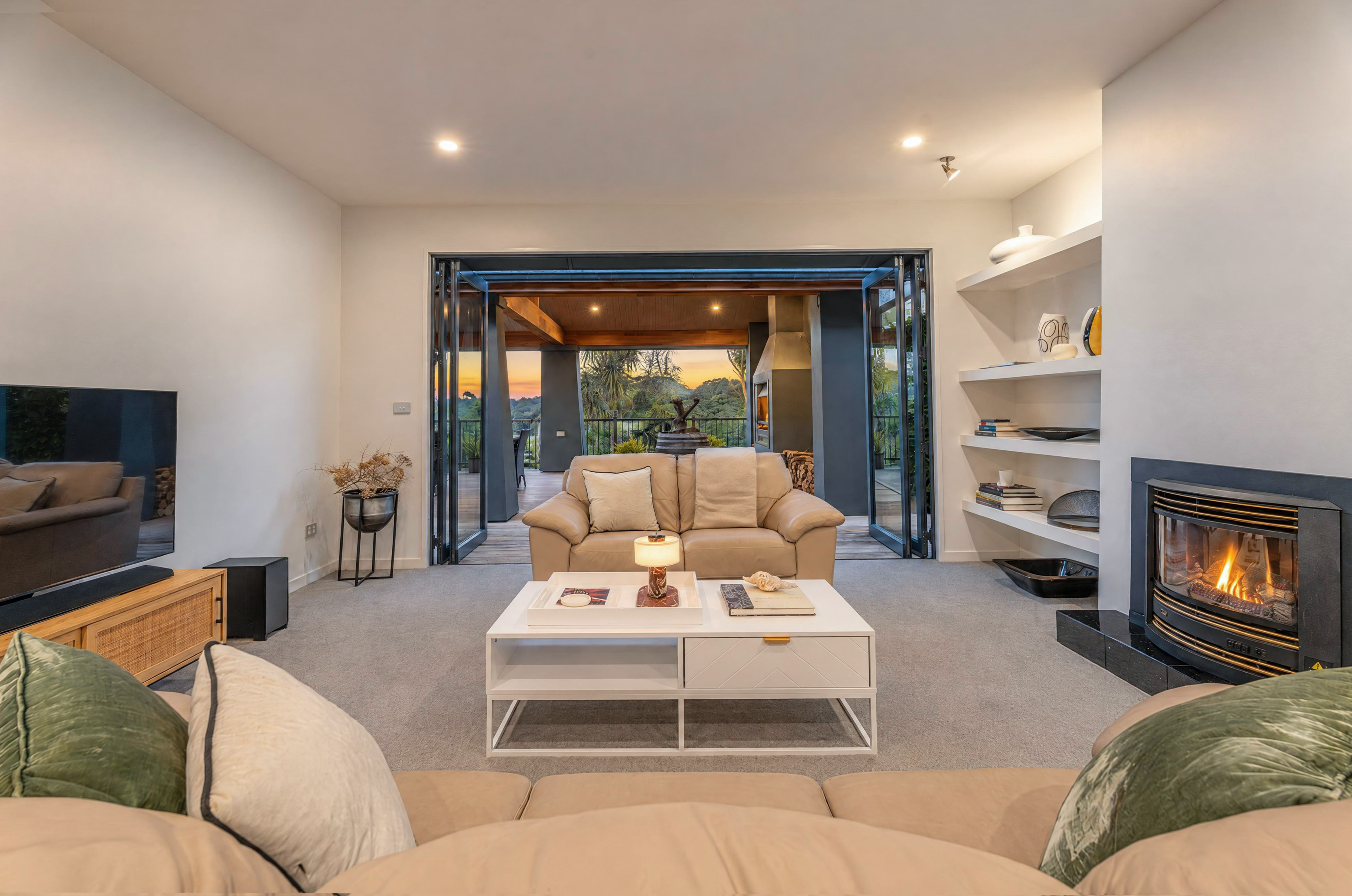  15a Te Papa Road, Kawakawa Bay, Auckland - 物件實景