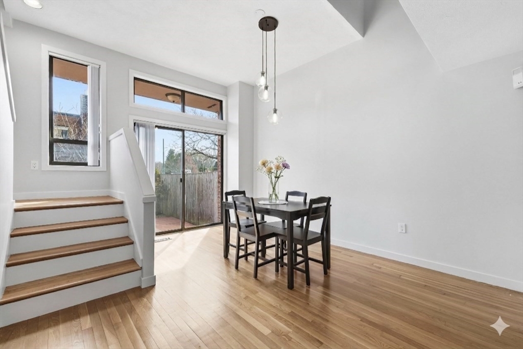 Cambridge, Massachusetts, 02138, United States, 3 Bedrooms Bedrooms, ,3 BathroomsBathrooms,Residential,For Sale,2040647