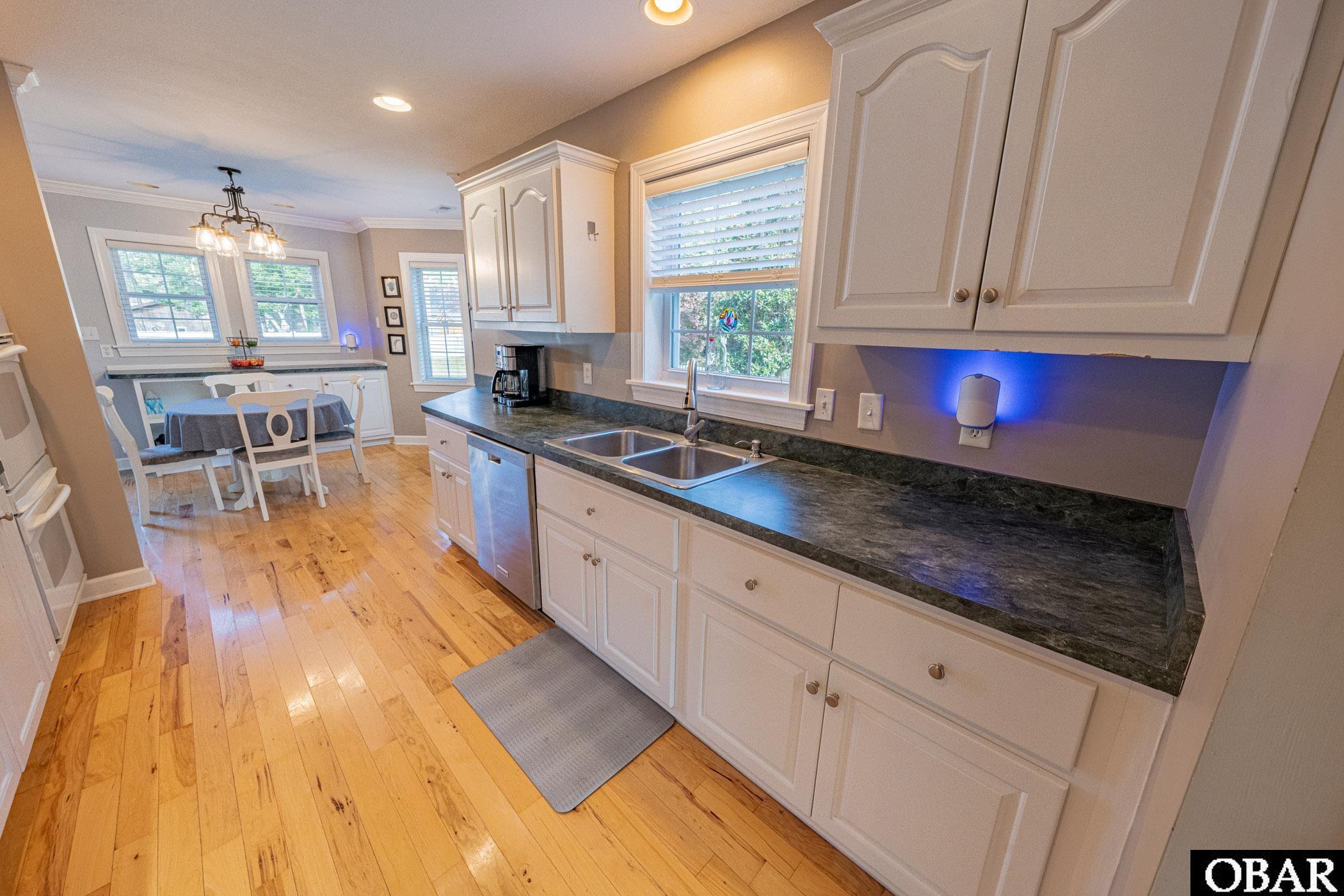 Manteo, North Carolina, 27954, United States, 4 Bedrooms Bedrooms, ,4 BathroomsBathrooms,Residential,For Sale,1988326