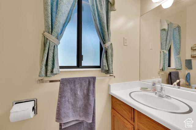 Sandy, Utah, 84092, United States, 4 Bedrooms Bedrooms, ,3 BathroomsBathrooms,Residential,For Sale,1938021