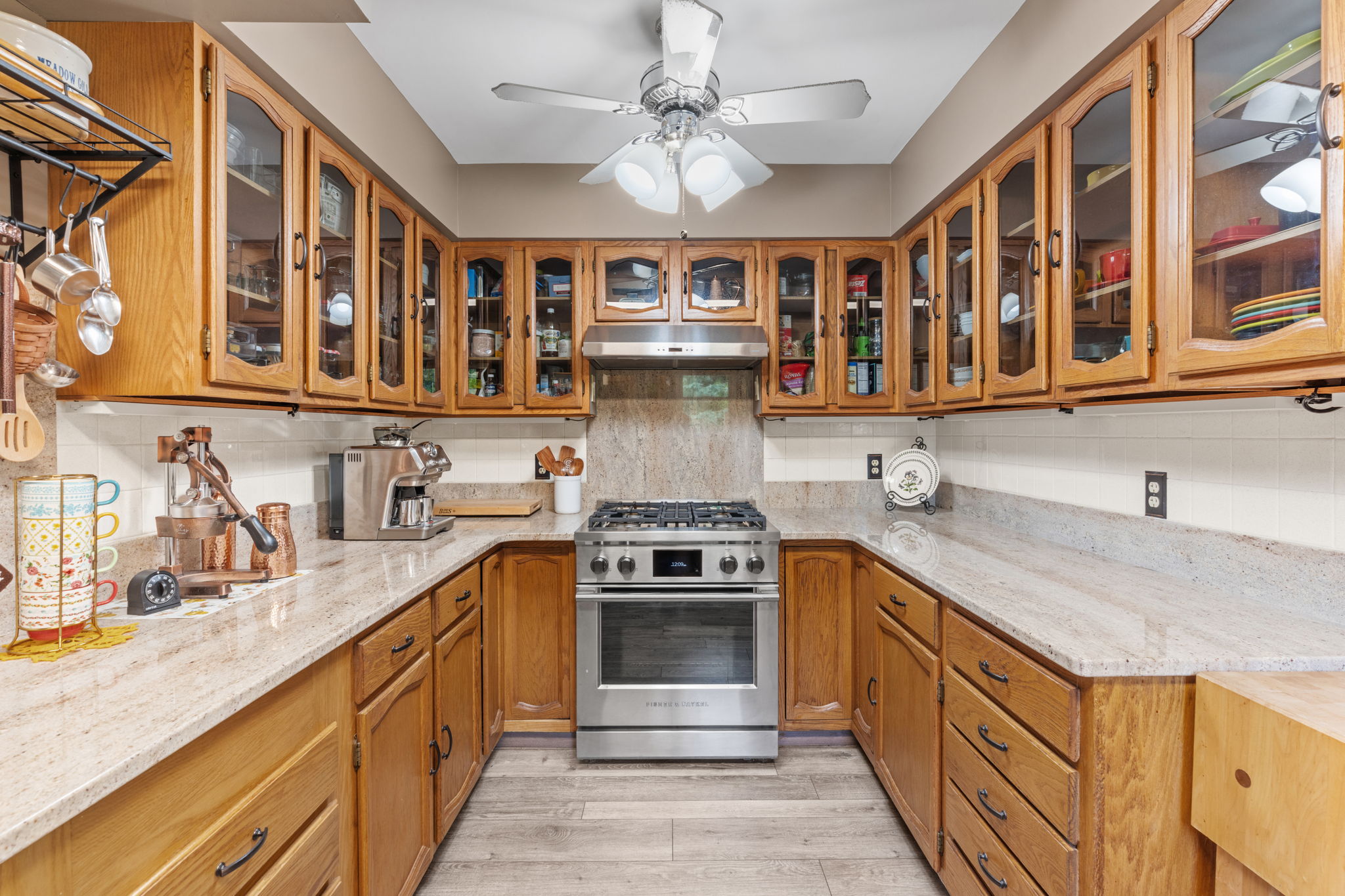  Scenic Chalet Retreat with Unforgettable Lake Pepin Views - 物件實景