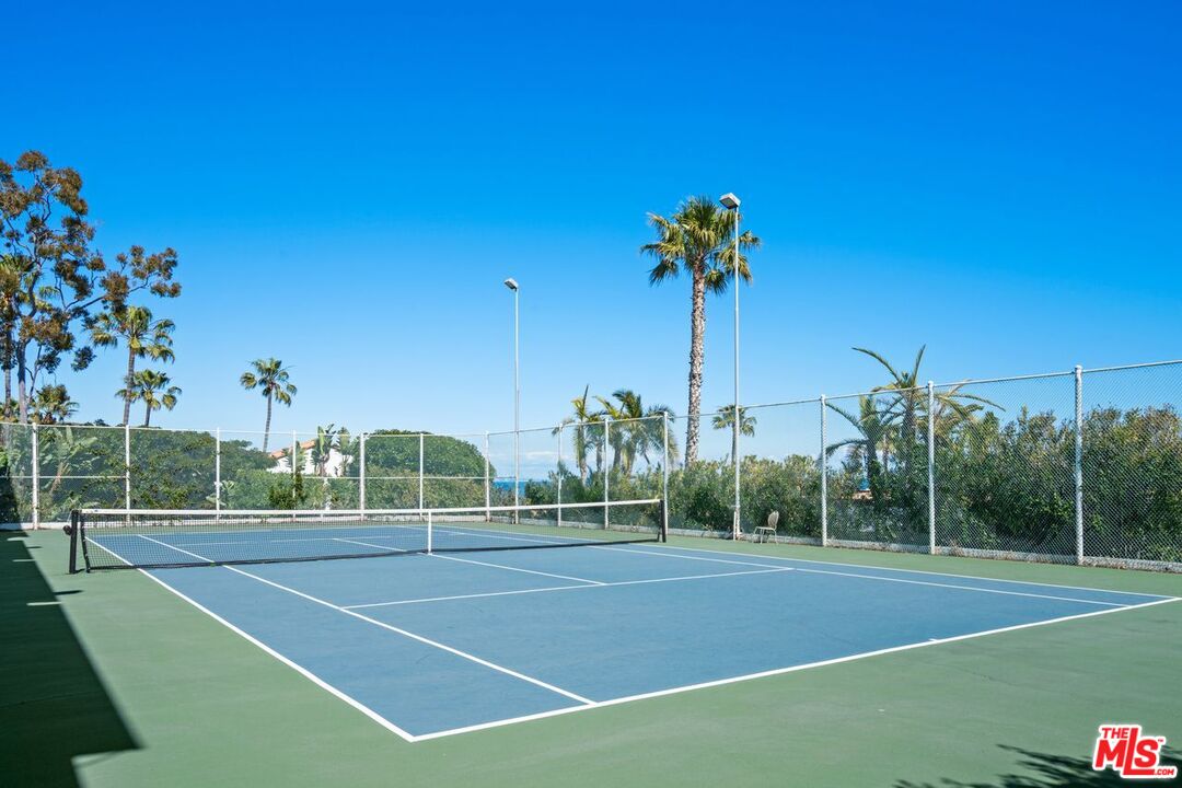 Malibu, California, 90265, United States, 1 Bedroom Bedrooms, ,1 BathroomBathrooms,Residential,For Sale,1840451