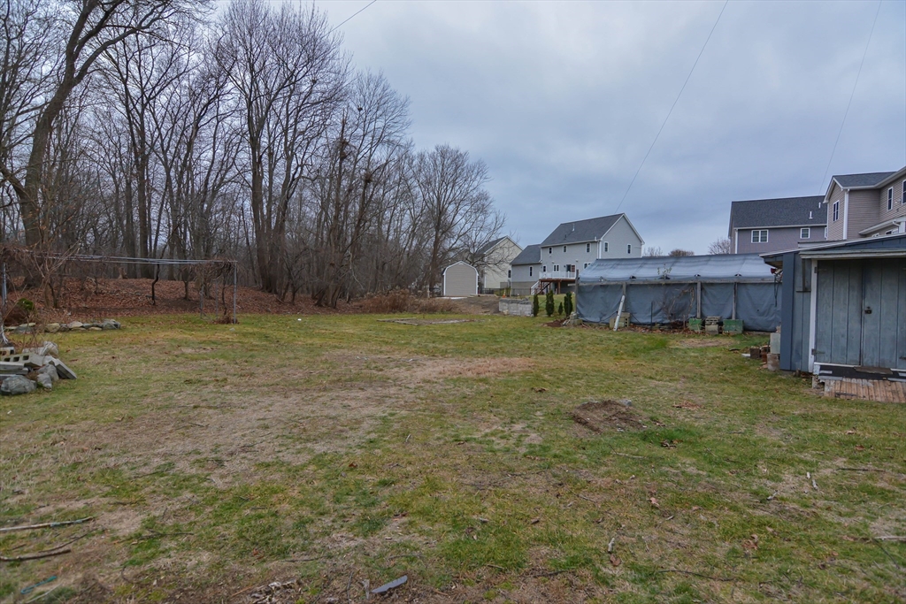 Woburn, Massachusetts, 01801, United States, 2 Bedrooms Bedrooms, ,1 BathroomBathrooms,Residential,For Sale,2048463