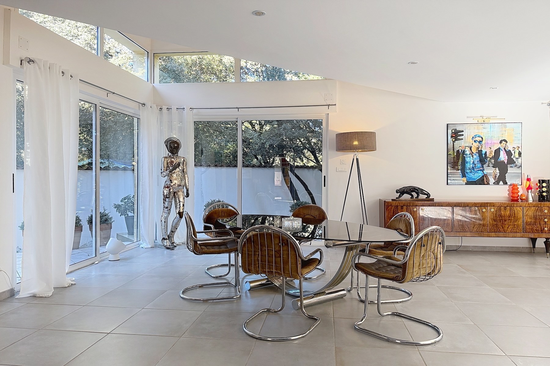  Renovated Contemporary California-Style Villa – Exceptional Features - 物件實景