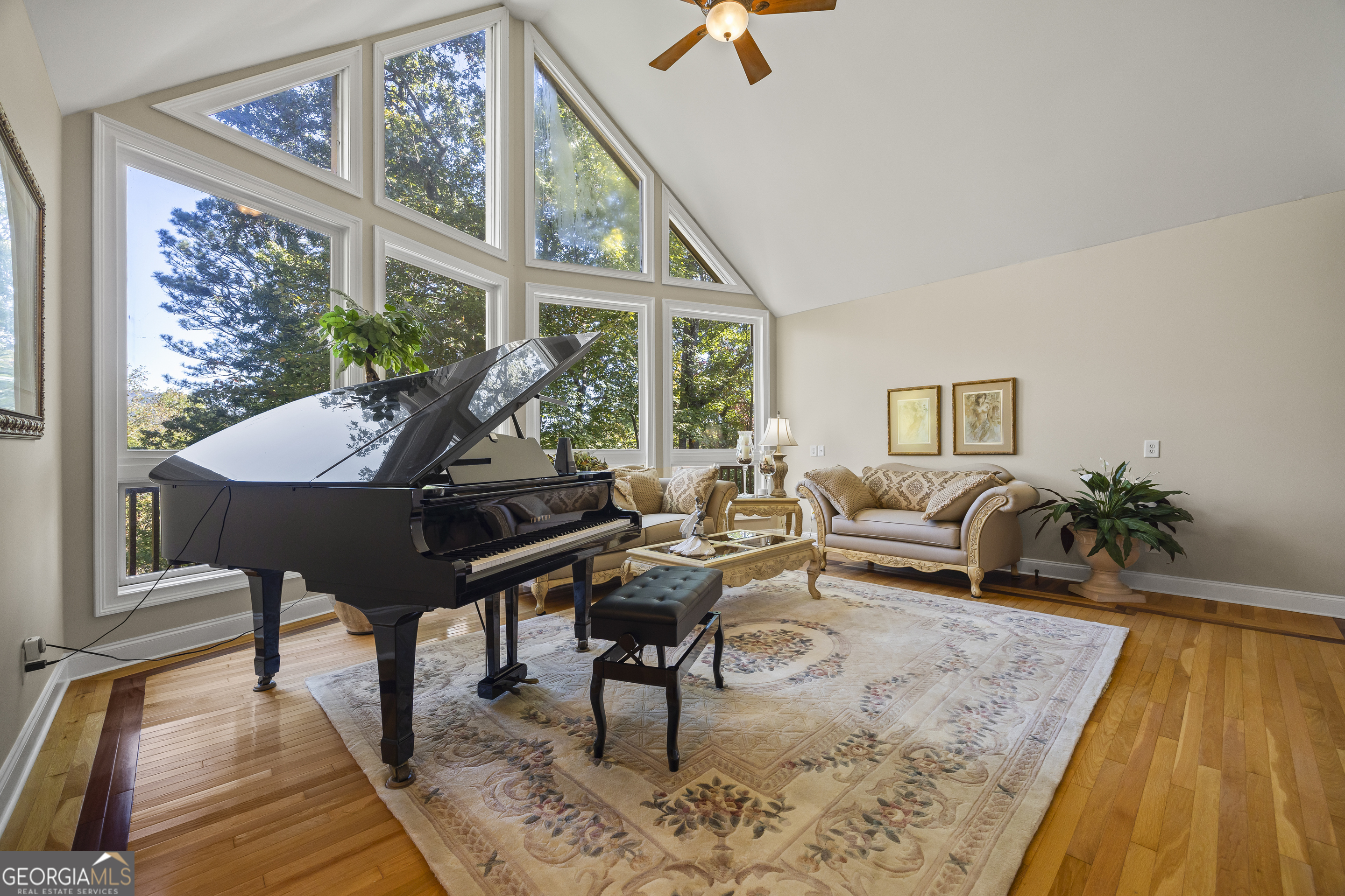 Helen, Georgia, 30545, United States, 3 Bedrooms Bedrooms, ,3 BathroomsBathrooms,Residential,For Sale,1983913