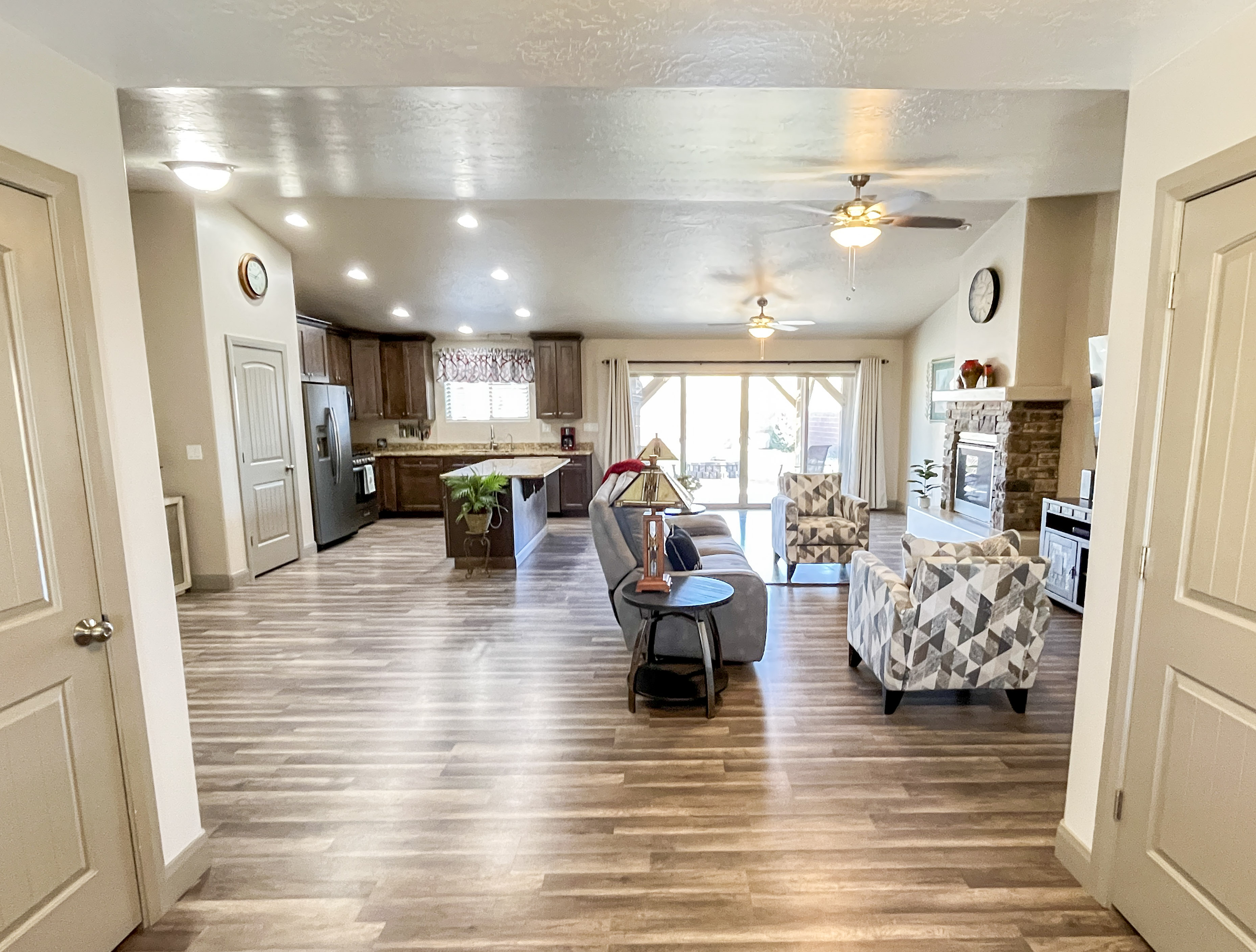 Cedar City, Utah, 84721, United States, 4 Bedrooms Bedrooms, ,2 BathroomsBathrooms,Residential,For Sale,1989558