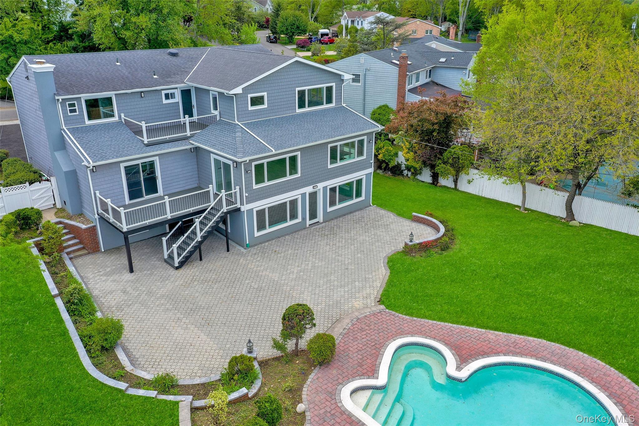  52 Woodland Road, Roslyn, NY 11576 - 物件實景