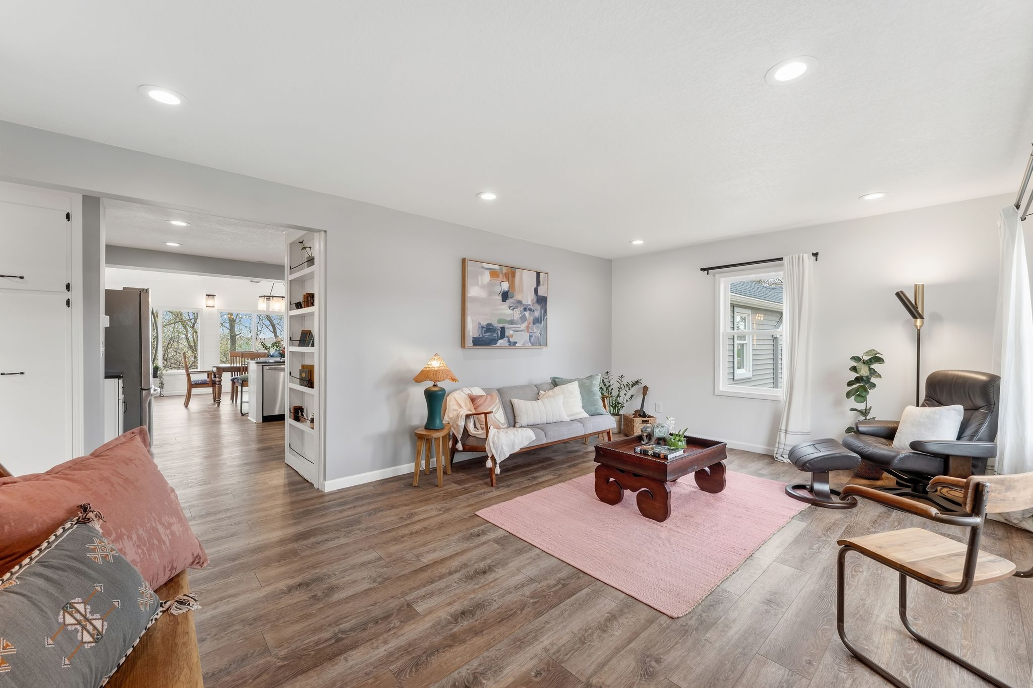  Stylish Renovation Meets Classic Charm - 物件實景