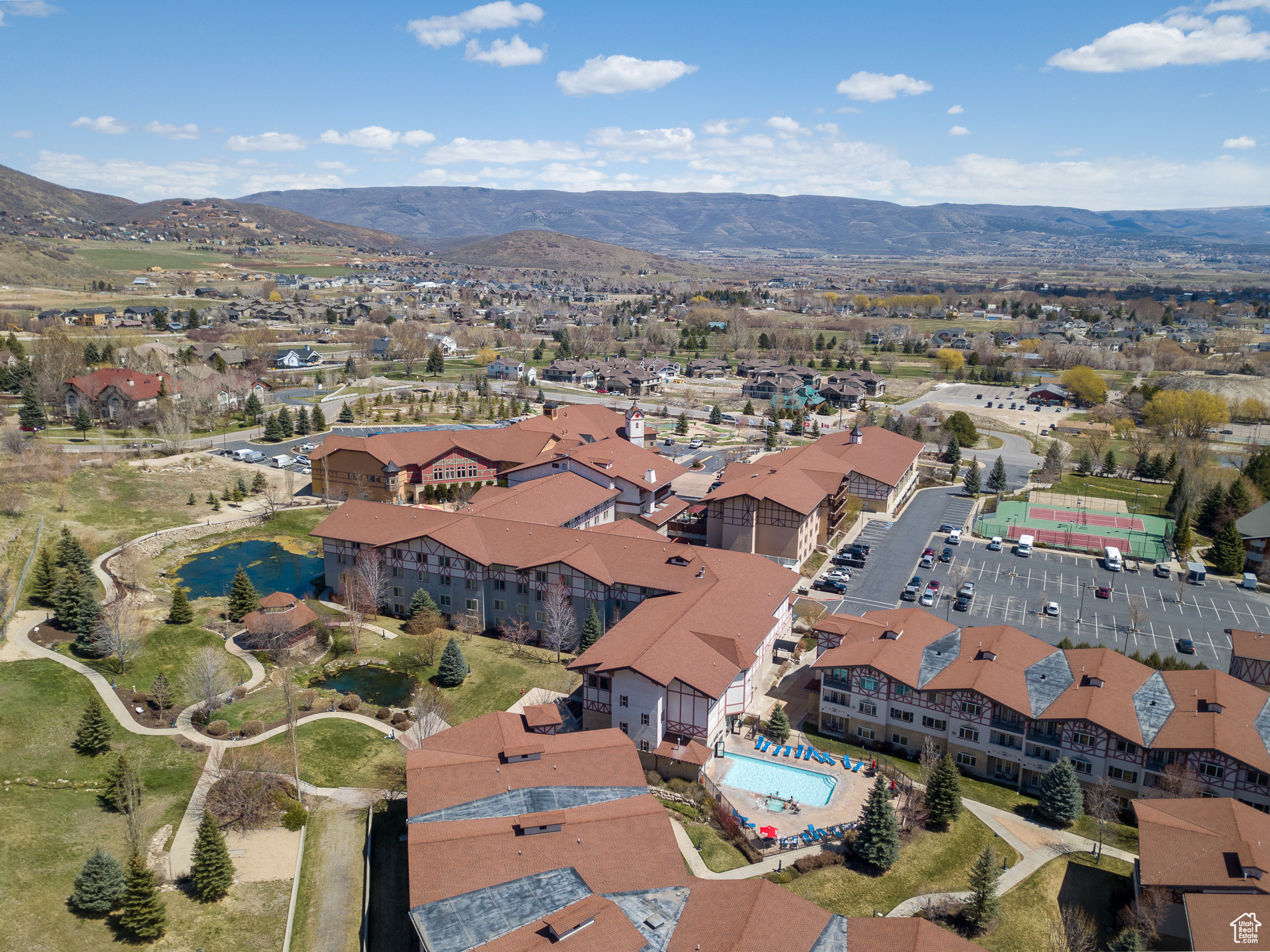 Midway, Utah, 84049, United States, 3 Bedrooms Bedrooms, ,3 BathroomsBathrooms,Residential,For Sale,1827557