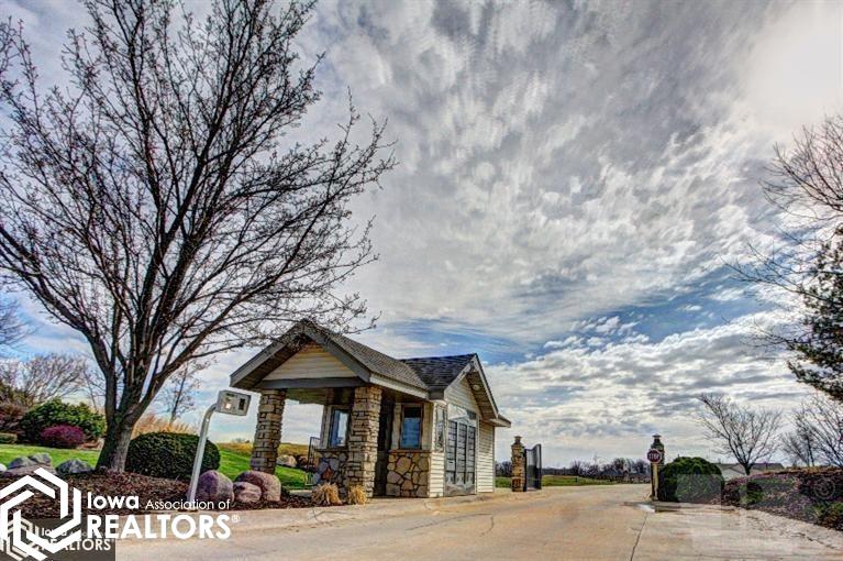 Burlington, Iowa, 52601, United States, 3 Bedrooms Bedrooms, ,3 BathroomsBathrooms,Residential,For Sale,2048718