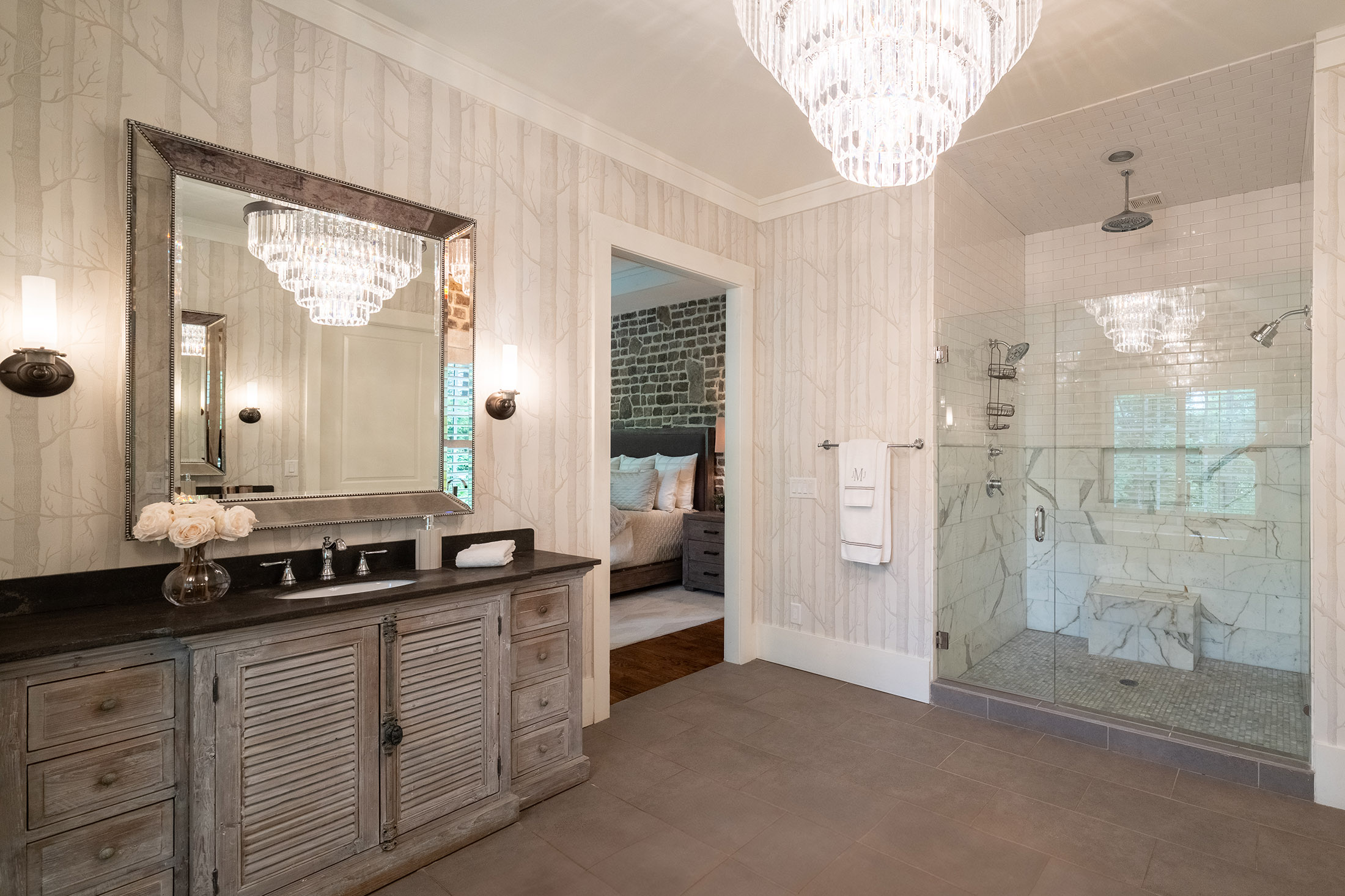  Builder’s Personal Estate on 2.36± Acres—Offering Space, Privacy & Convenience - 物件實景