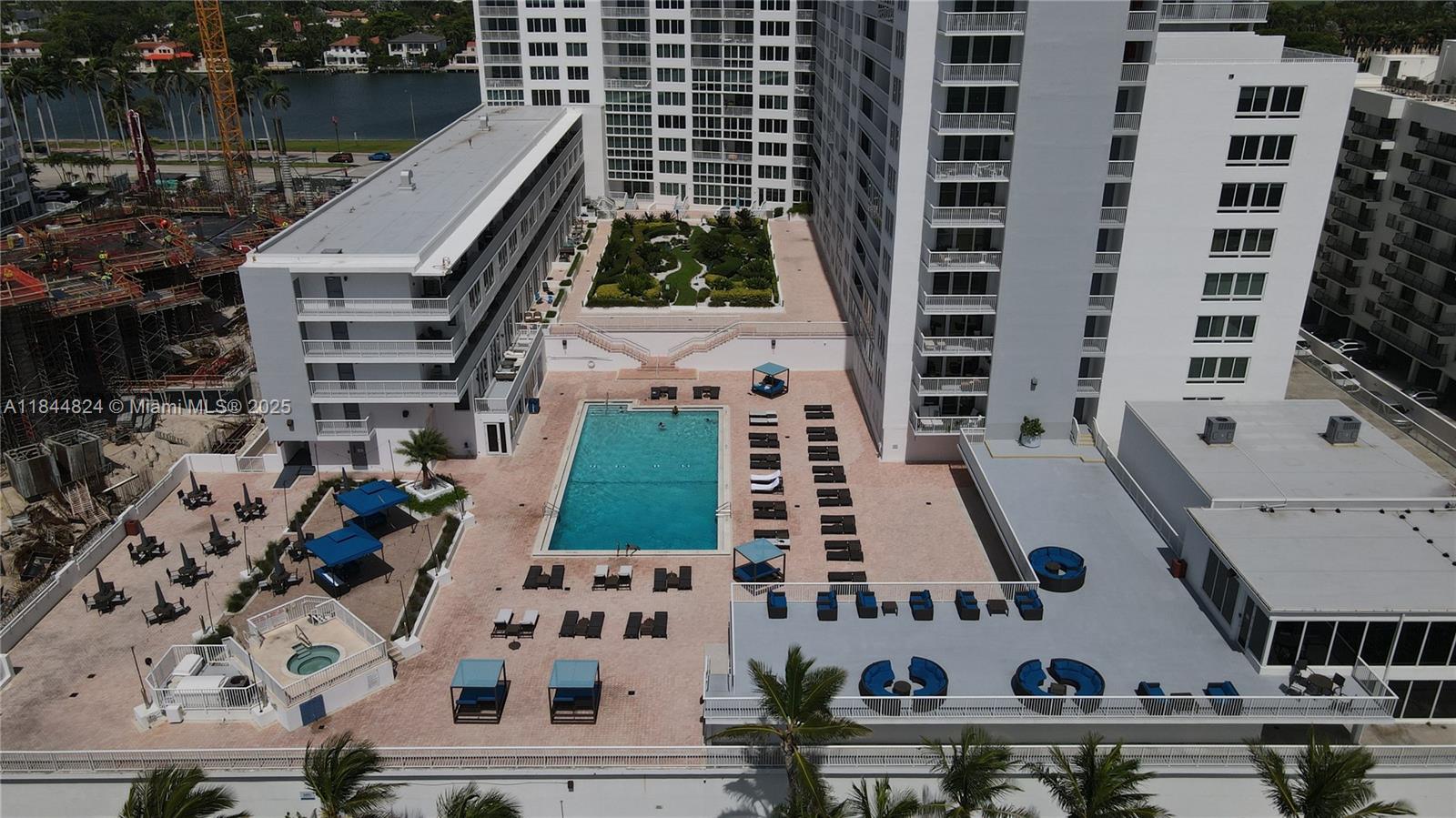Miami Beach, Florida, 33140, United States, 2 Bedrooms Bedrooms, ,2 BathroomsBathrooms,Residential,For Sale,1907314