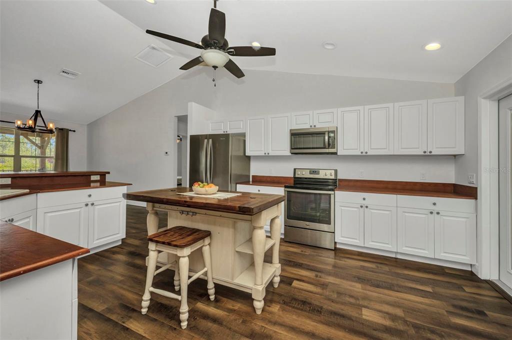 Punta Gorda, Florida, 33982, United States, 3 Bedrooms Bedrooms, ,2 BathroomsBathrooms,Residential,For Sale,1992347