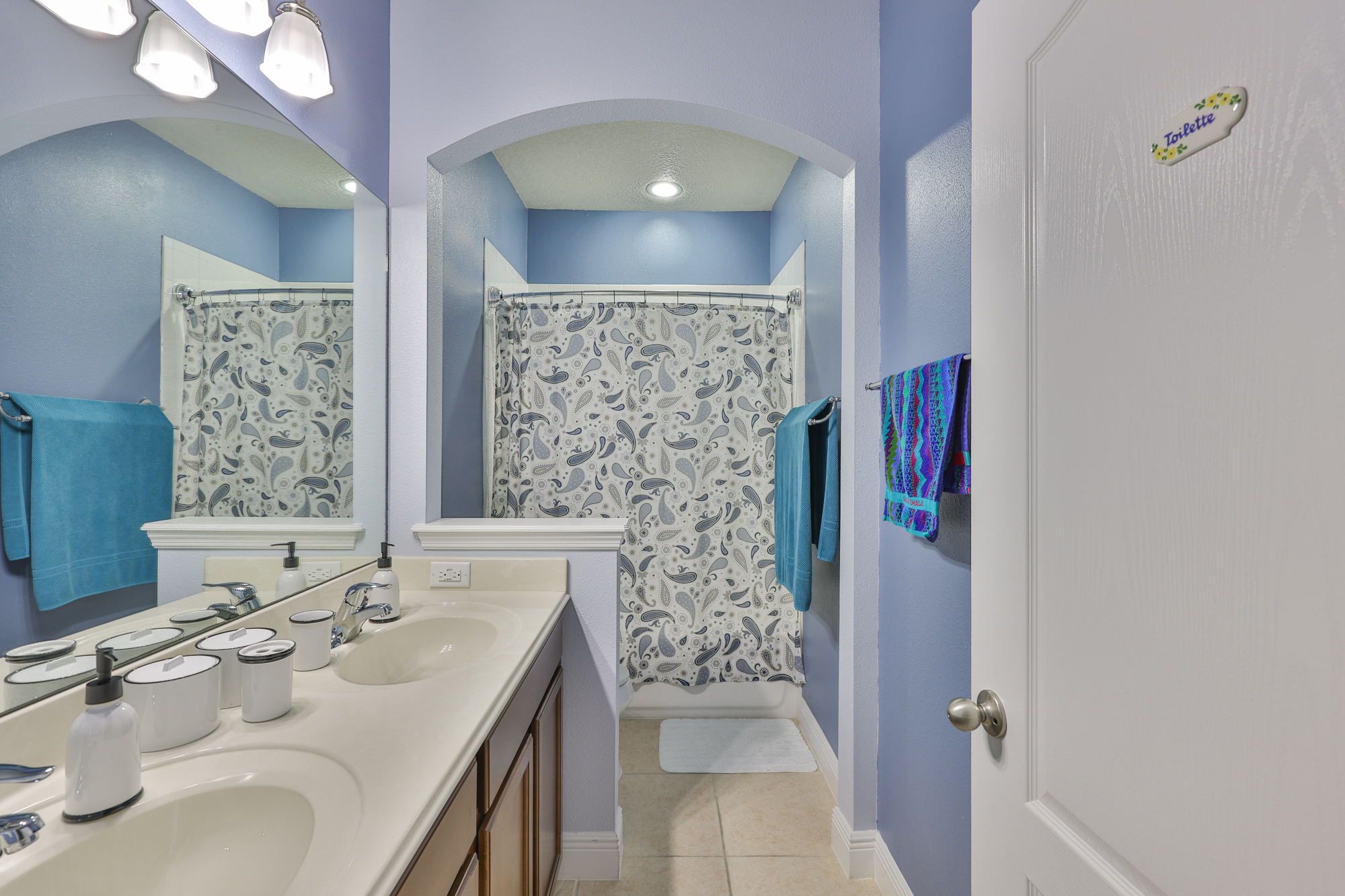 Tampa, Florida, 33616, United States, 3 Bedrooms Bedrooms, ,3 BathroomsBathrooms,Residential,For Sale,1981875