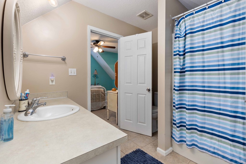 Salem, Alabama, 36874, United States, 4 Bedrooms Bedrooms, ,4 BathroomsBathrooms,Residential,For Sale,1947169