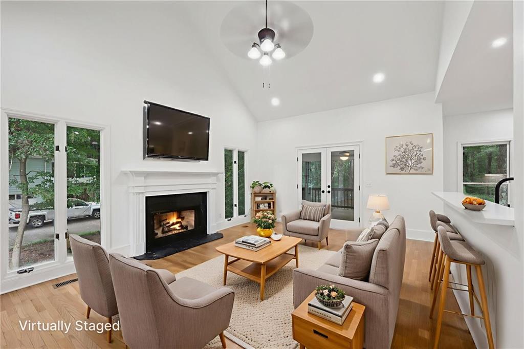 Alpharetta, Georgia, 30004, United States, 4 Bedrooms Bedrooms, ,3 BathroomsBathrooms,Residential,For Sale,1900649
