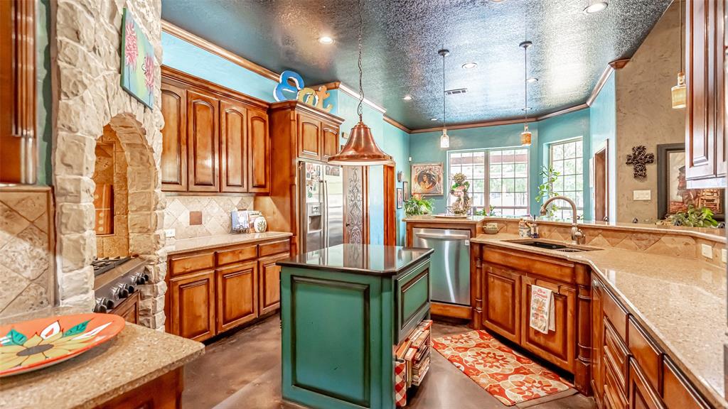 Lipan, Texas, 76462, United States, 4 Bedrooms Bedrooms, ,4 BathroomsBathrooms,Residential,For Sale,1916142