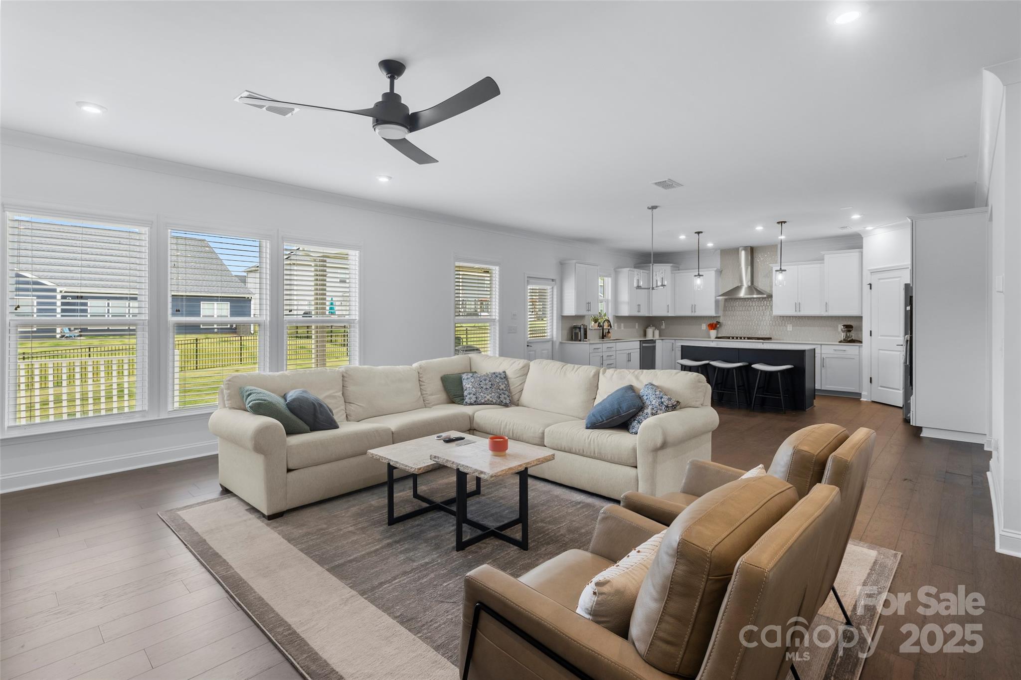 Charlotte, North Carolina, 28278, United States, 5 Bedrooms Bedrooms, ,5 BathroomsBathrooms,Residential,For Sale,1866050