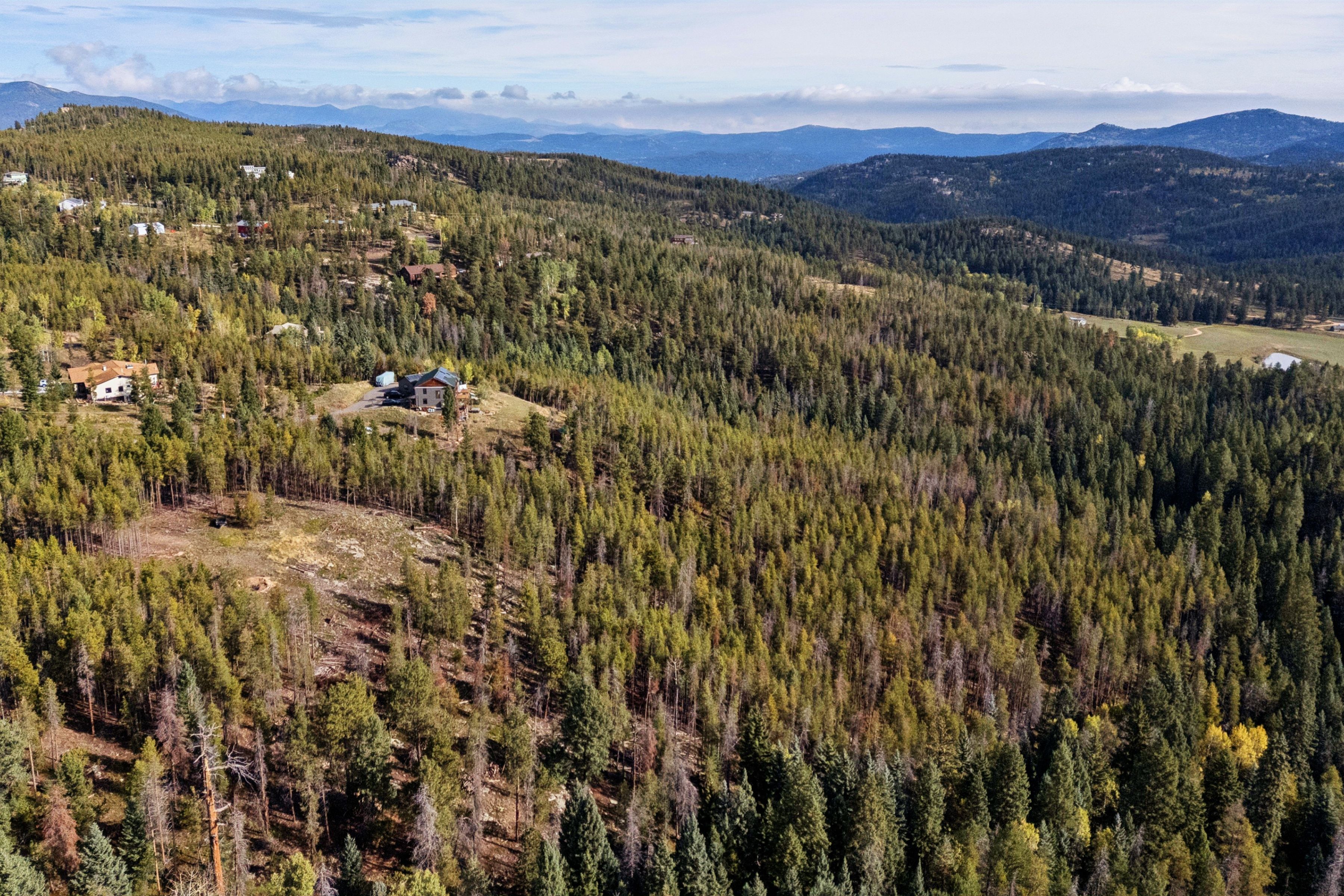  Opportunity to Build Your Foothills Dream Home with Over 7 Acres of Privacy - 物件實景