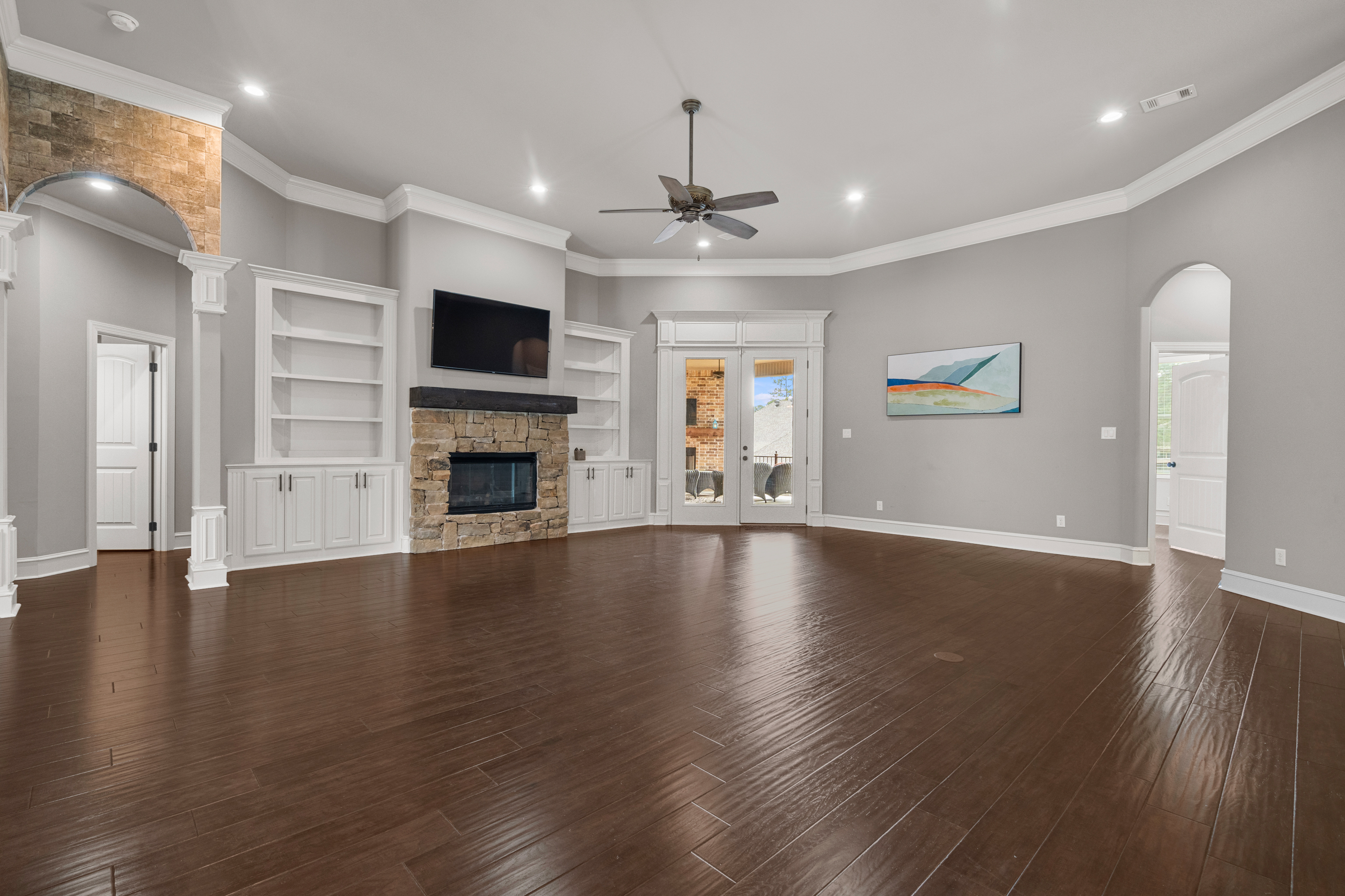 Hot Springs, Arkansas, 71901, United States, 4 Bedrooms Bedrooms, ,4 BathroomsBathrooms,Residential,For Sale,1760165