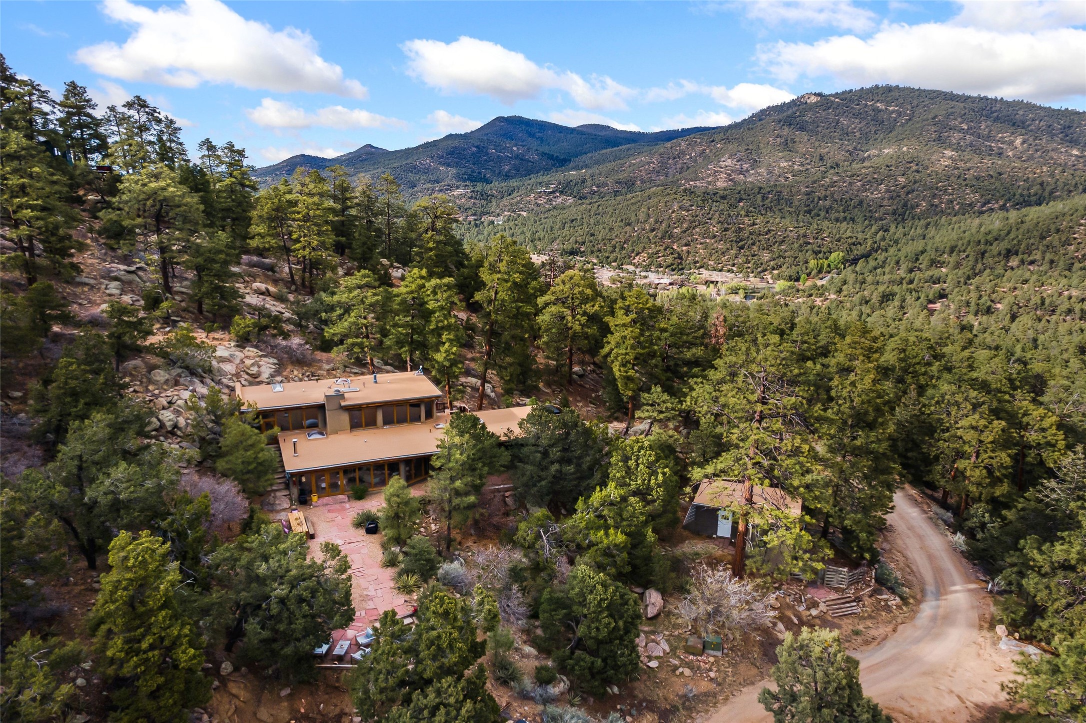  57 Mountain Top Rd - 物件實景