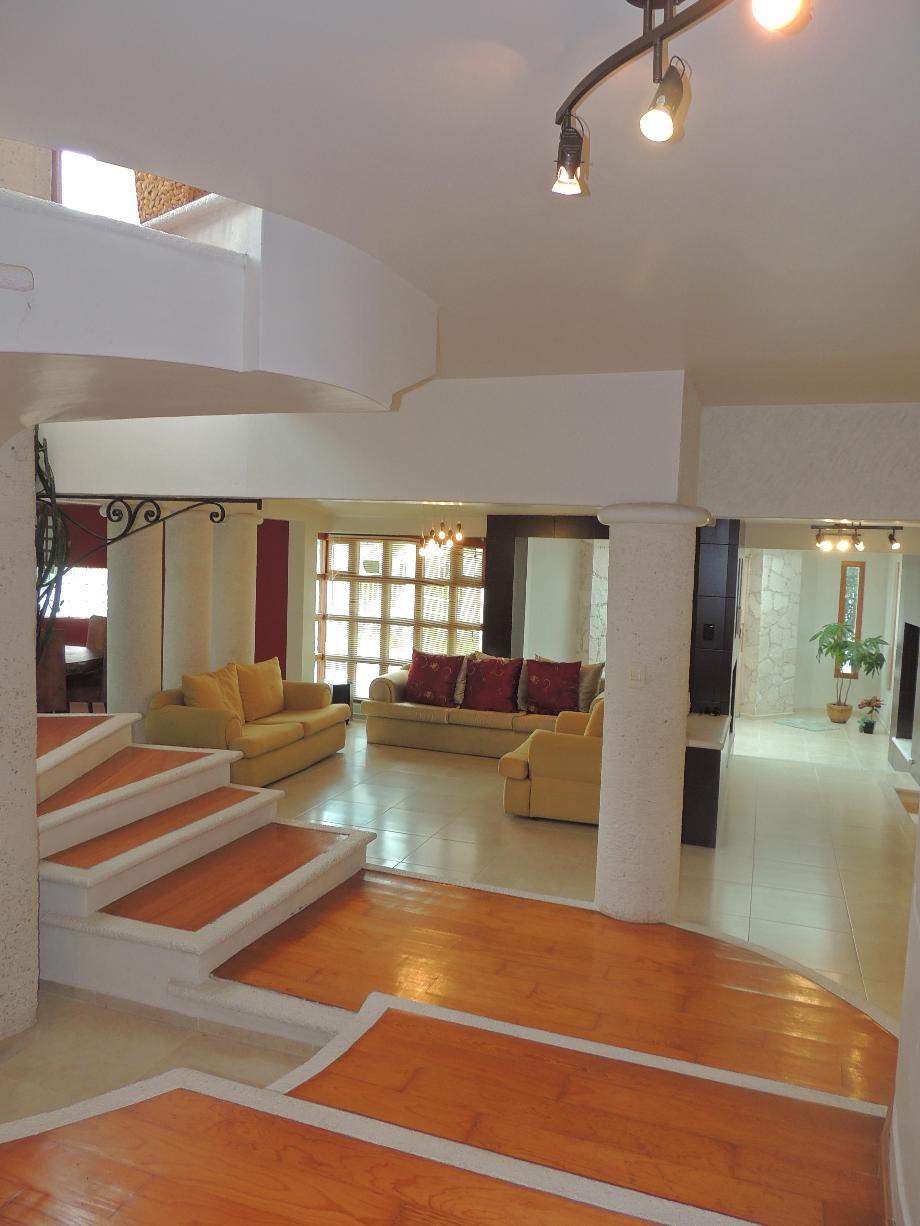 INSURGENTES, Metepec, Estado de méxico, 52172, Mexico, 4 Bedrooms Bedrooms, ,4 BathroomsBathrooms,Residential,For Sale,INSURGENTES,1628764