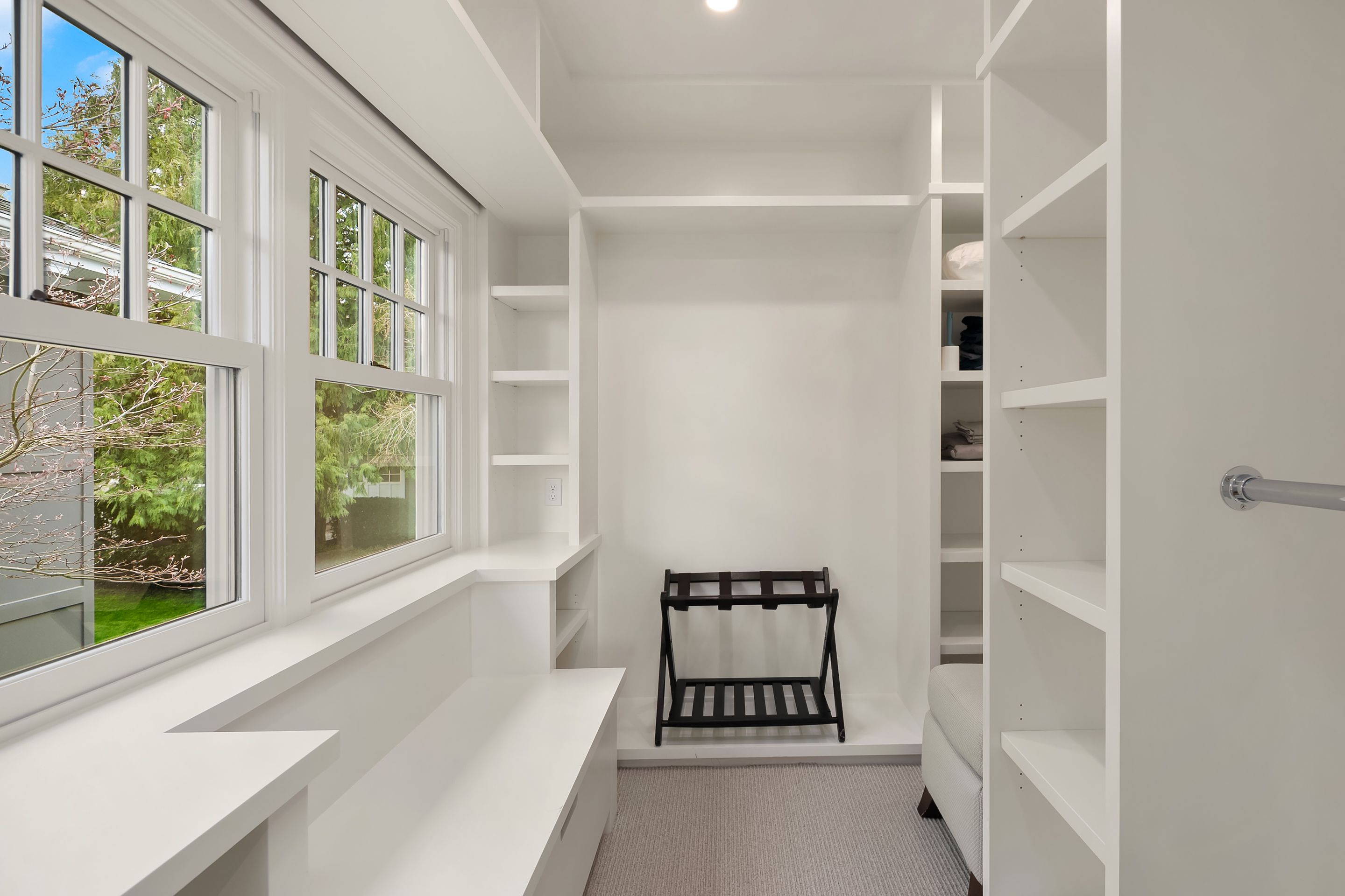  364 Highland Dr, Seattle, WA 98109 - 物件實景