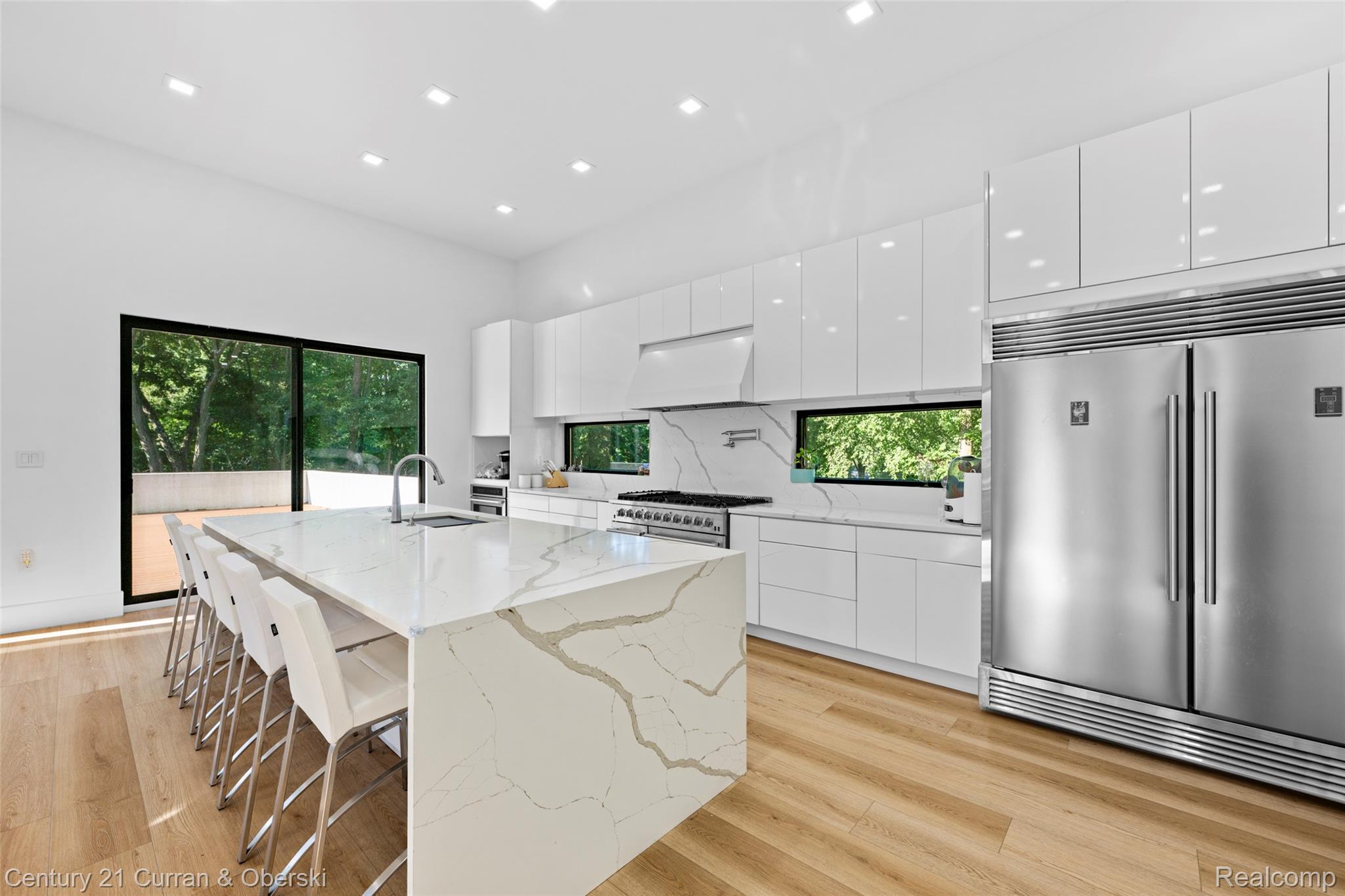 Farmington, Michigan, 48334, United States, 7 Bedrooms Bedrooms, ,8 BathroomsBathrooms,Residential,For Sale,1980731