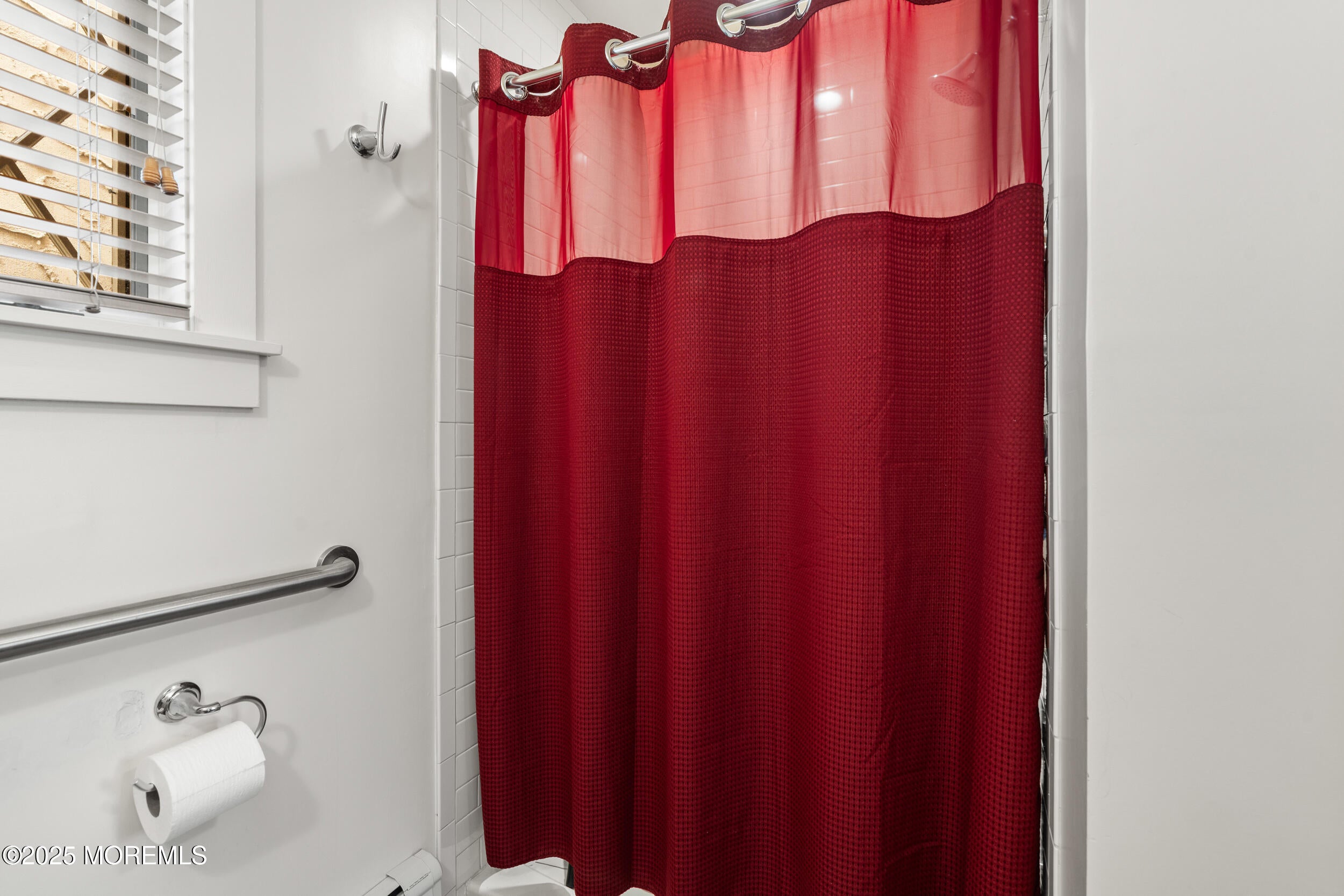 Allenhurst, New Jersey, 07711, United States, 6 Bedrooms Bedrooms, ,4 BathroomsBathrooms,Residential,For Sale,1977688