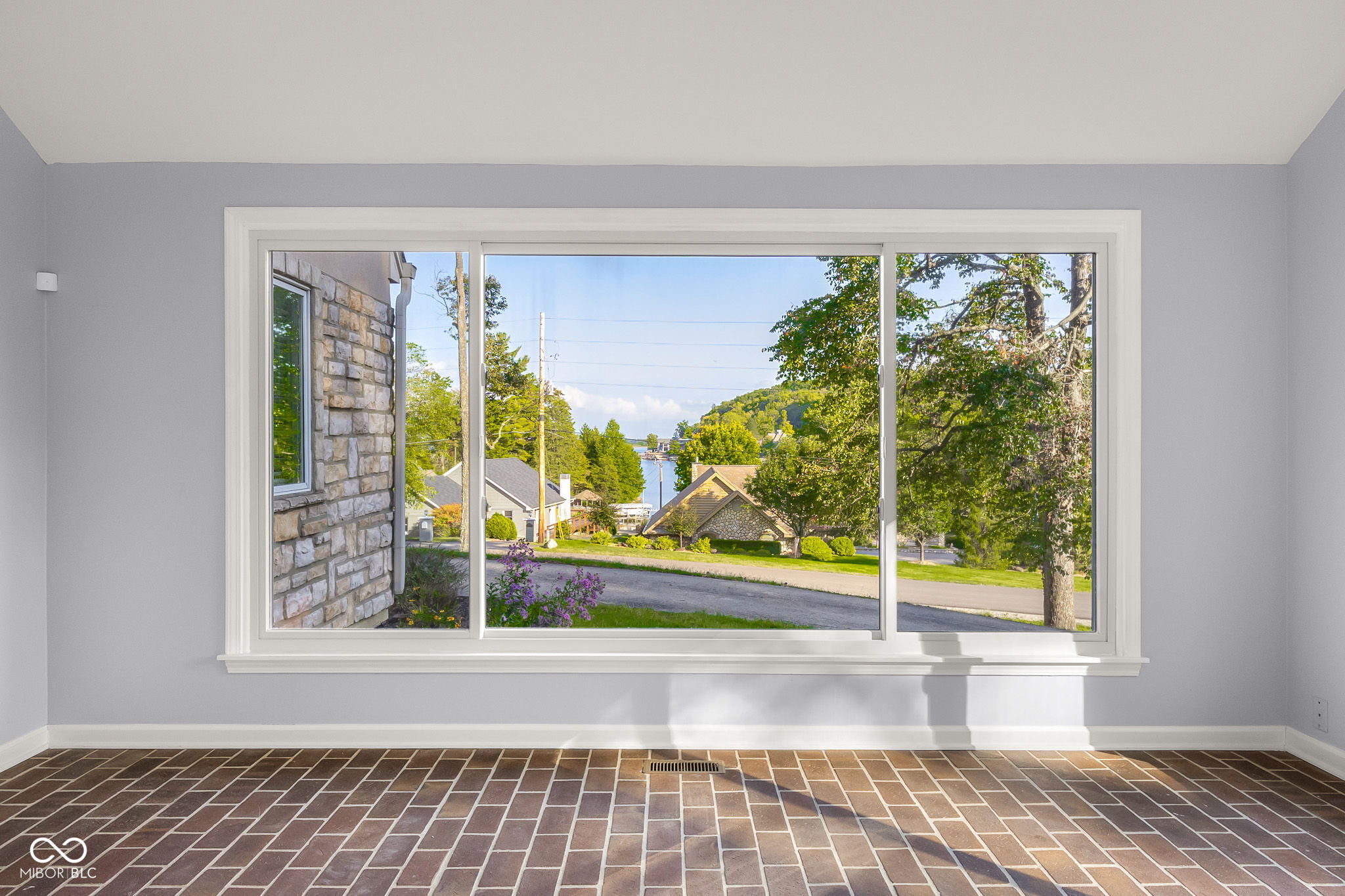 Columbus, Indiana, 47201, United States, 5 Bedrooms Bedrooms, ,6 BathroomsBathrooms,Residential,For Sale,1982008