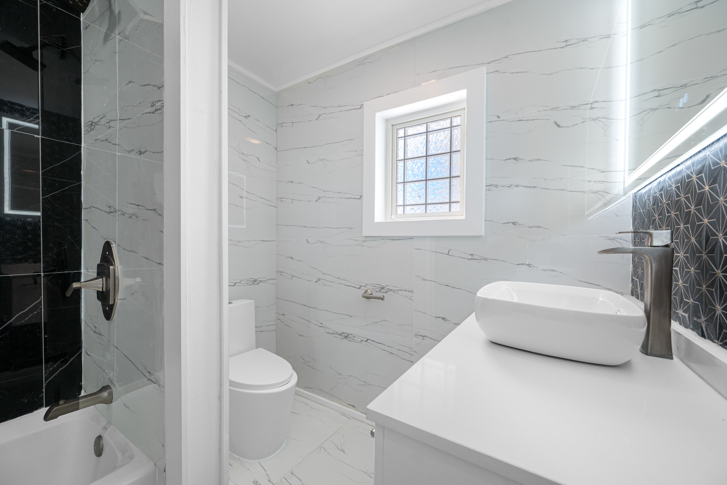 Treasure Island, Florida, 33706, United States, 3 Bedrooms Bedrooms, ,2 BathroomsBathrooms,Residential,For Sale,1990386