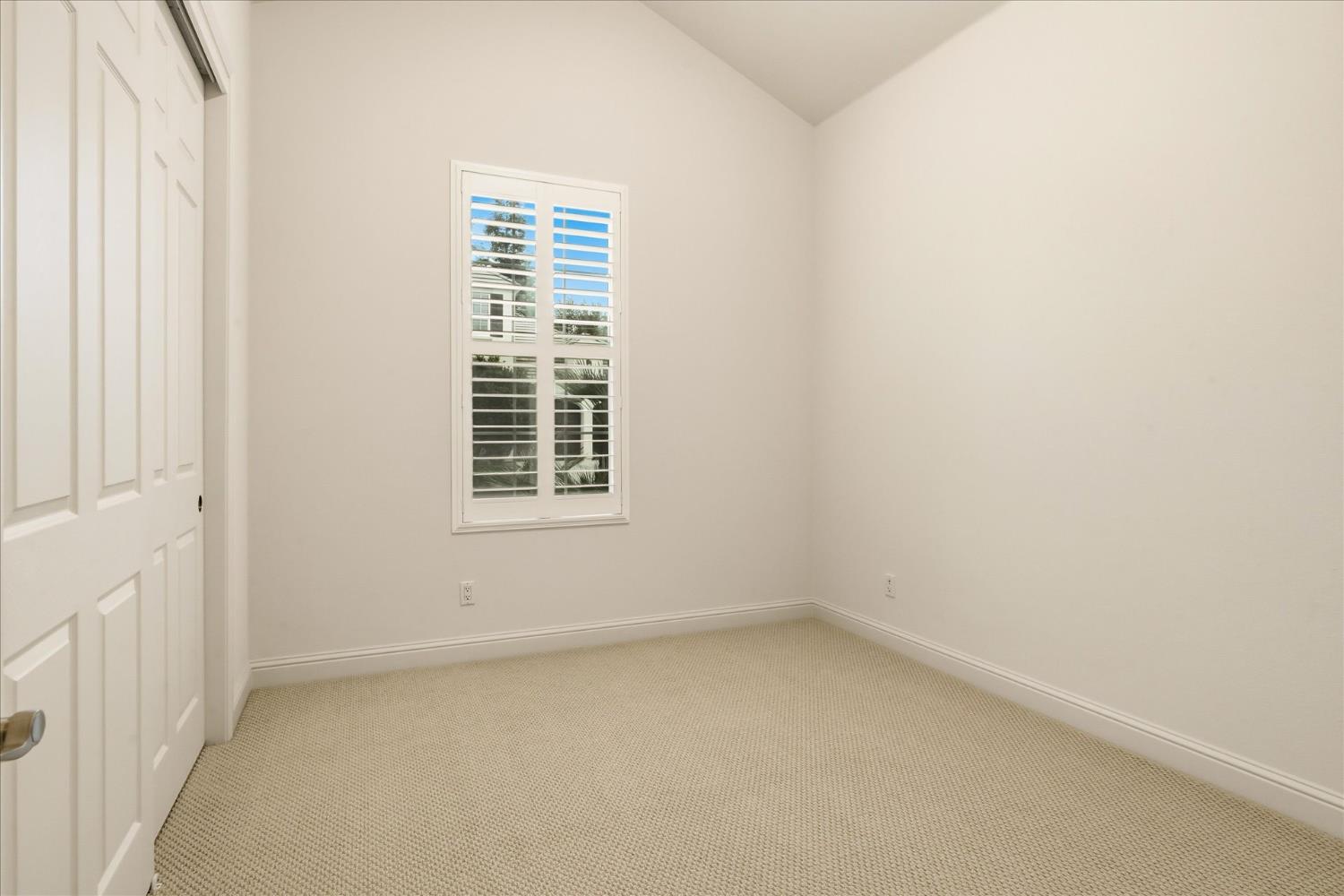 Clovis, California, 93619, United States, 3 Bedrooms Bedrooms, ,2 BathroomsBathrooms,Residential,For Sale,2005966