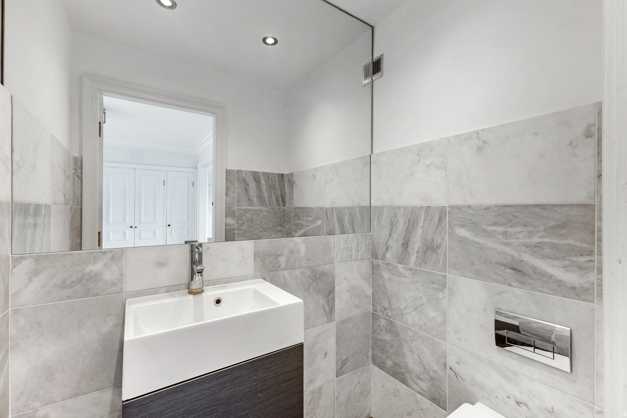  A Three-Bedroom Apartment with Far-Reaching Views over Knightsbridge - 物件實景