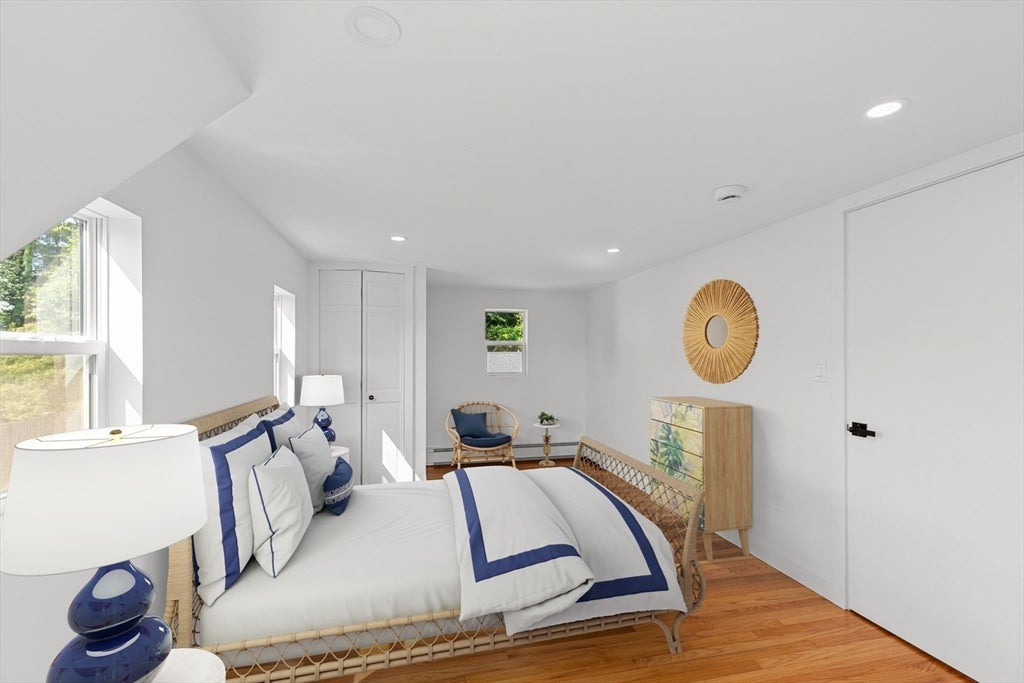 Plymouth, Massachusetts, 02360, United States, 4 Bedrooms Bedrooms, ,4 BathroomsBathrooms,Residential,For Sale,1981887