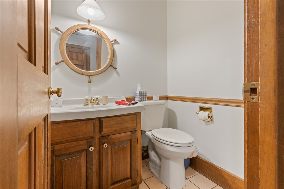 Harrison, Arkansas, 72601, United States, 7 Bedrooms Bedrooms, ,5 BathroomsBathrooms,Residential,For Sale,1850166