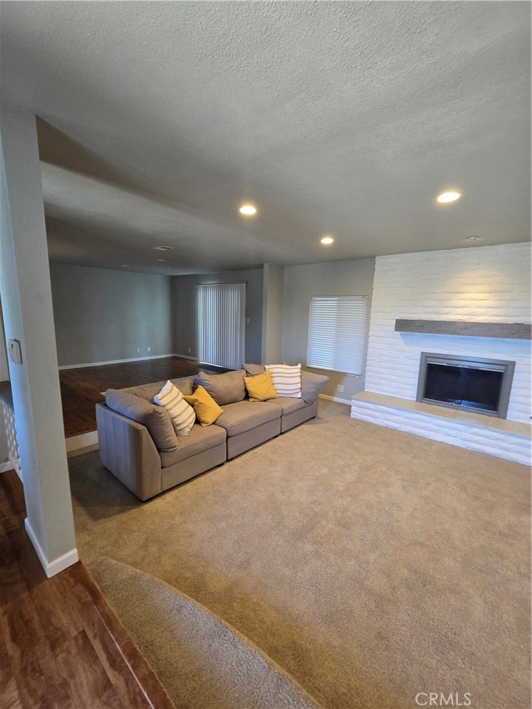 Escondido, California, 92025, United States, 3 Bedrooms Bedrooms, ,2 BathroomsBathrooms,Residential,For Sale,1986059