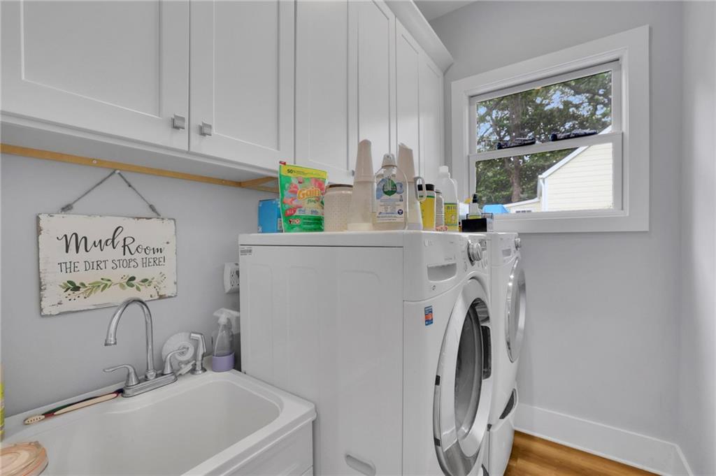 Gainesville, Georgia, 30501, United States, 7 Bedrooms Bedrooms, ,6 BathroomsBathrooms,Residential,For Sale,1928825