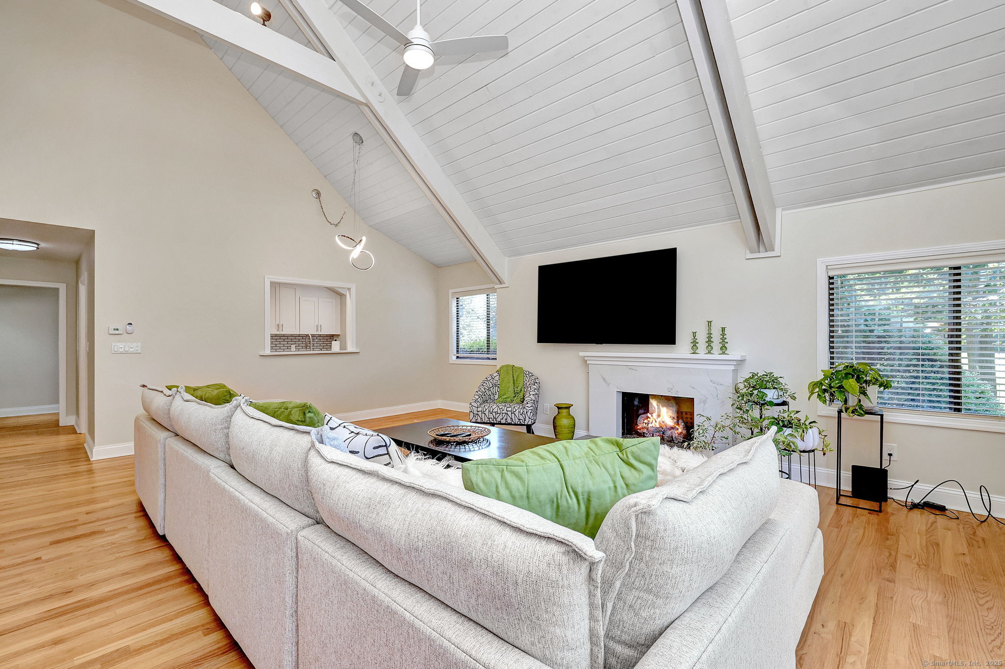 Stratford, Connecticut, 06614, United States, 1 Bedroom Bedrooms, ,3 BathroomsBathrooms,Residential,For Sale,1925931