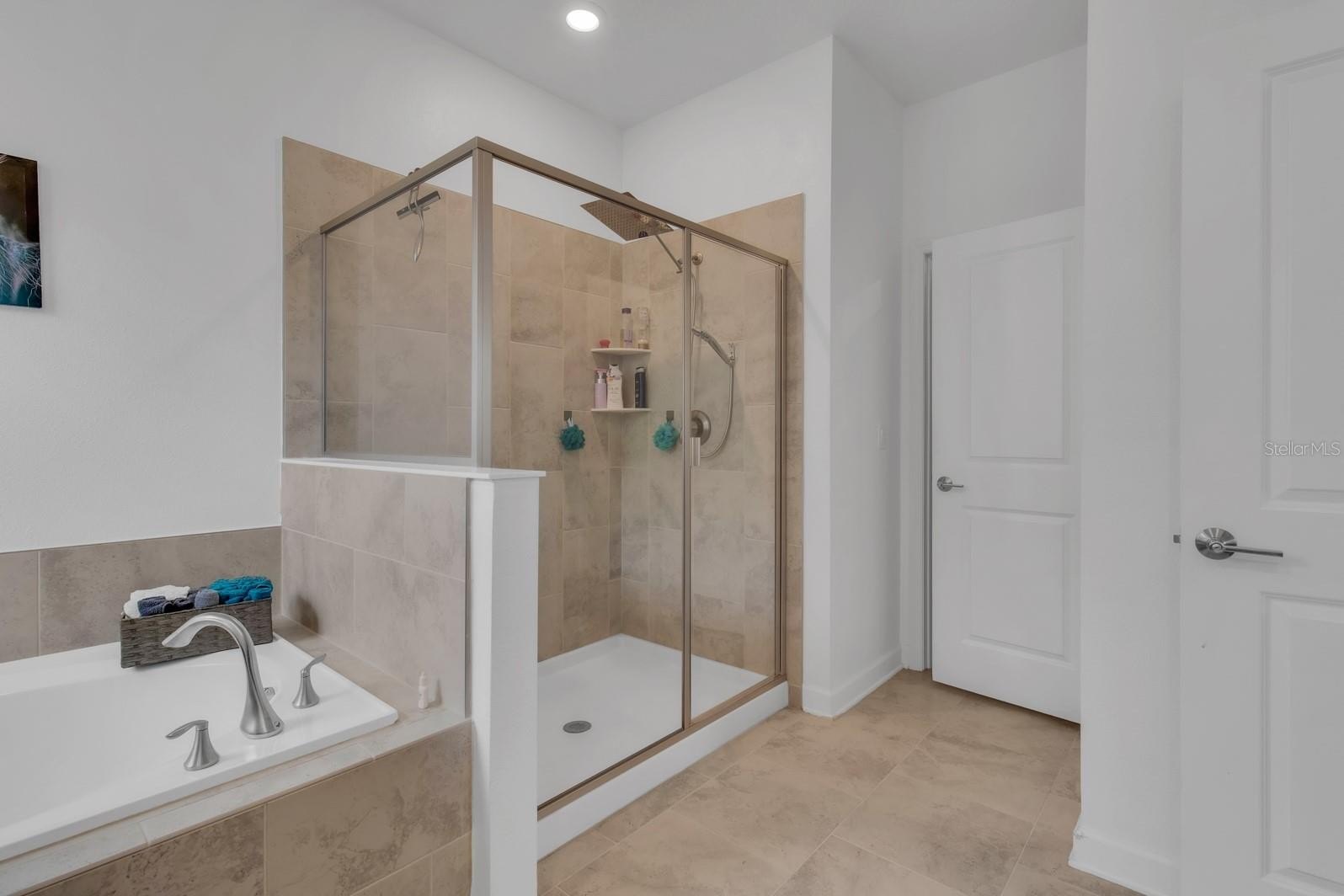 KISSIMMEE, Florida, 34744, United States, 4 Bedrooms Bedrooms, ,3 BathroomsBathrooms,Residential,For Sale,1974958