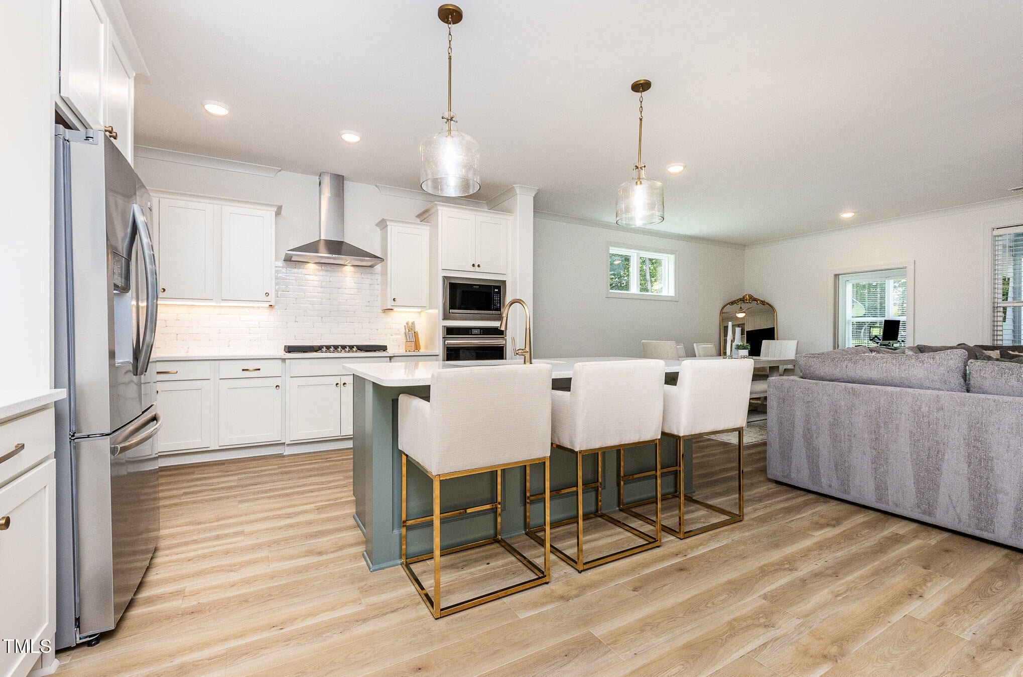 Fuquay Varina, North Carolina, 27526, United States, 5 Bedrooms Bedrooms, ,5 BathroomsBathrooms,Residential,For Sale,1906739
