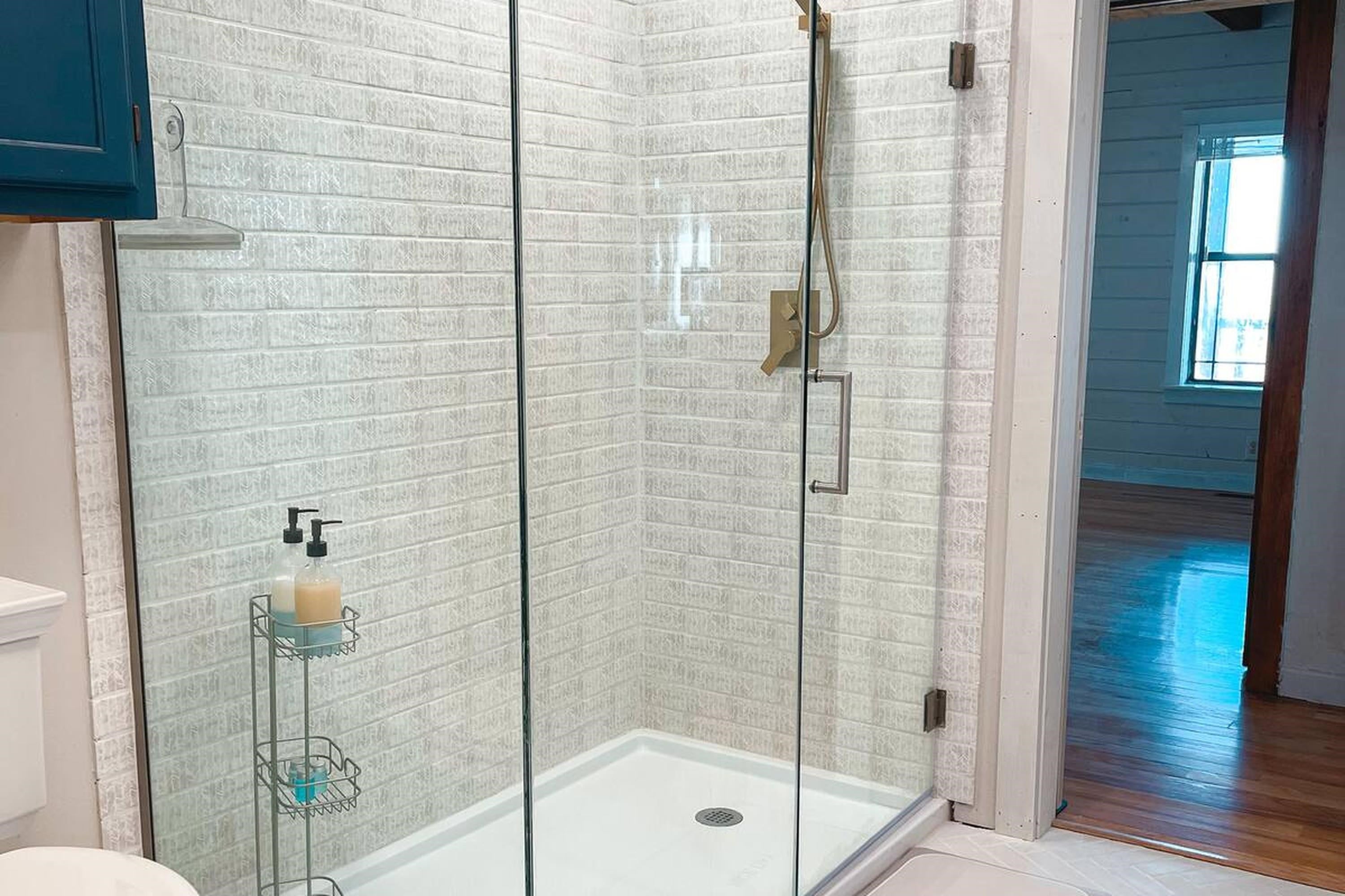 Mountain View, Arkansas, 72560, United States, 4 Bedrooms Bedrooms, ,2 BathroomsBathrooms,Residential,For Sale,1988851