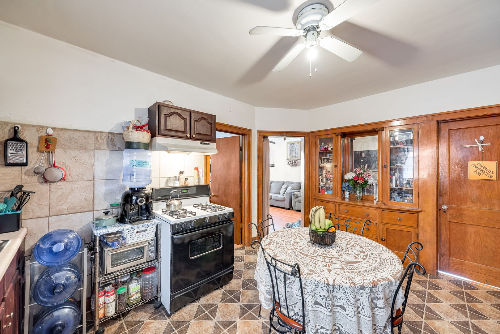 Cicero, Illinois, 60804, United States, 8 Bedrooms Bedrooms, ,Residential,For Sale,1918586