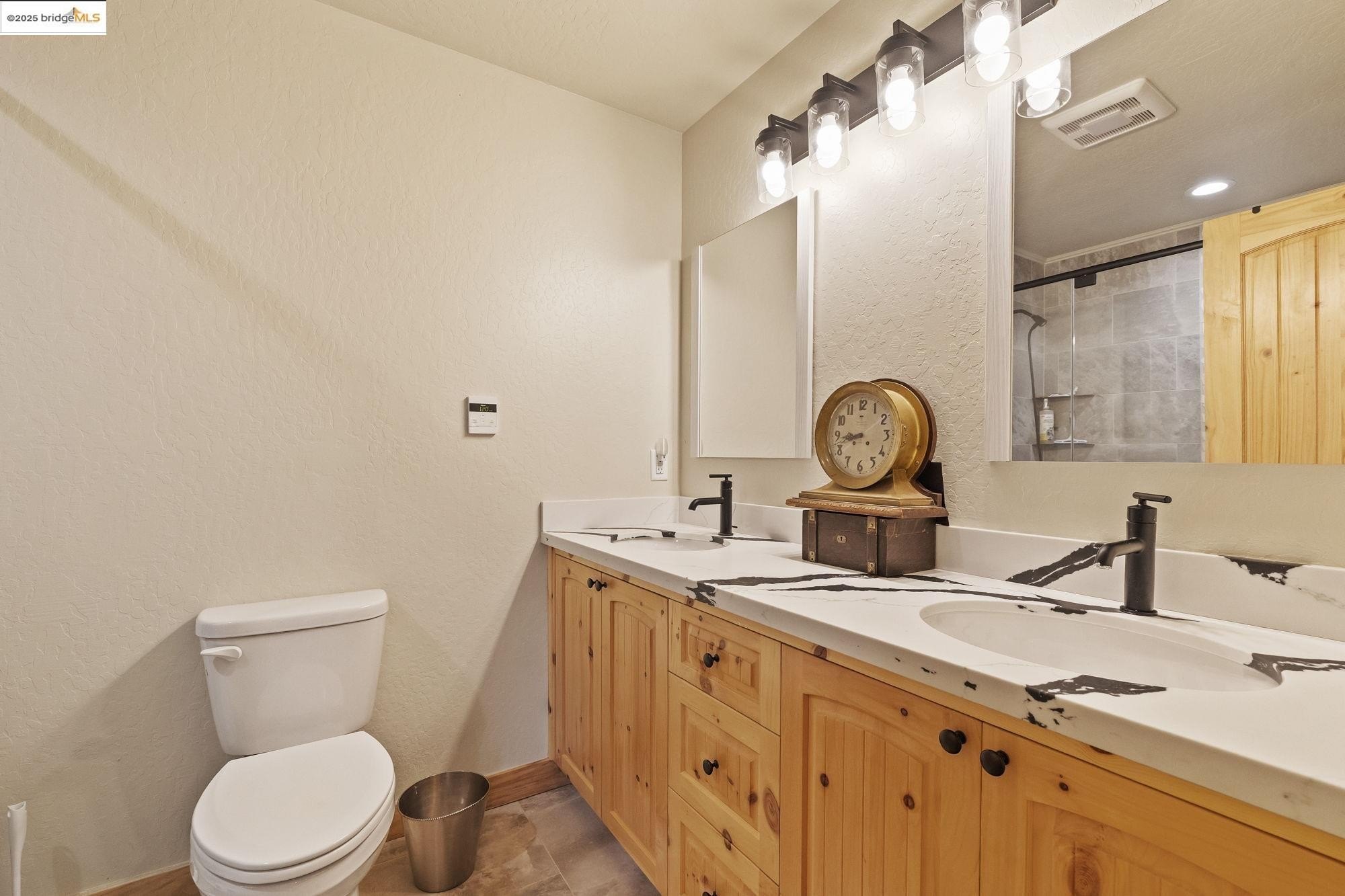 Murphys, California, 95247, United States, 5 Bedrooms Bedrooms, ,3 BathroomsBathrooms,Residential,For Sale,1905942