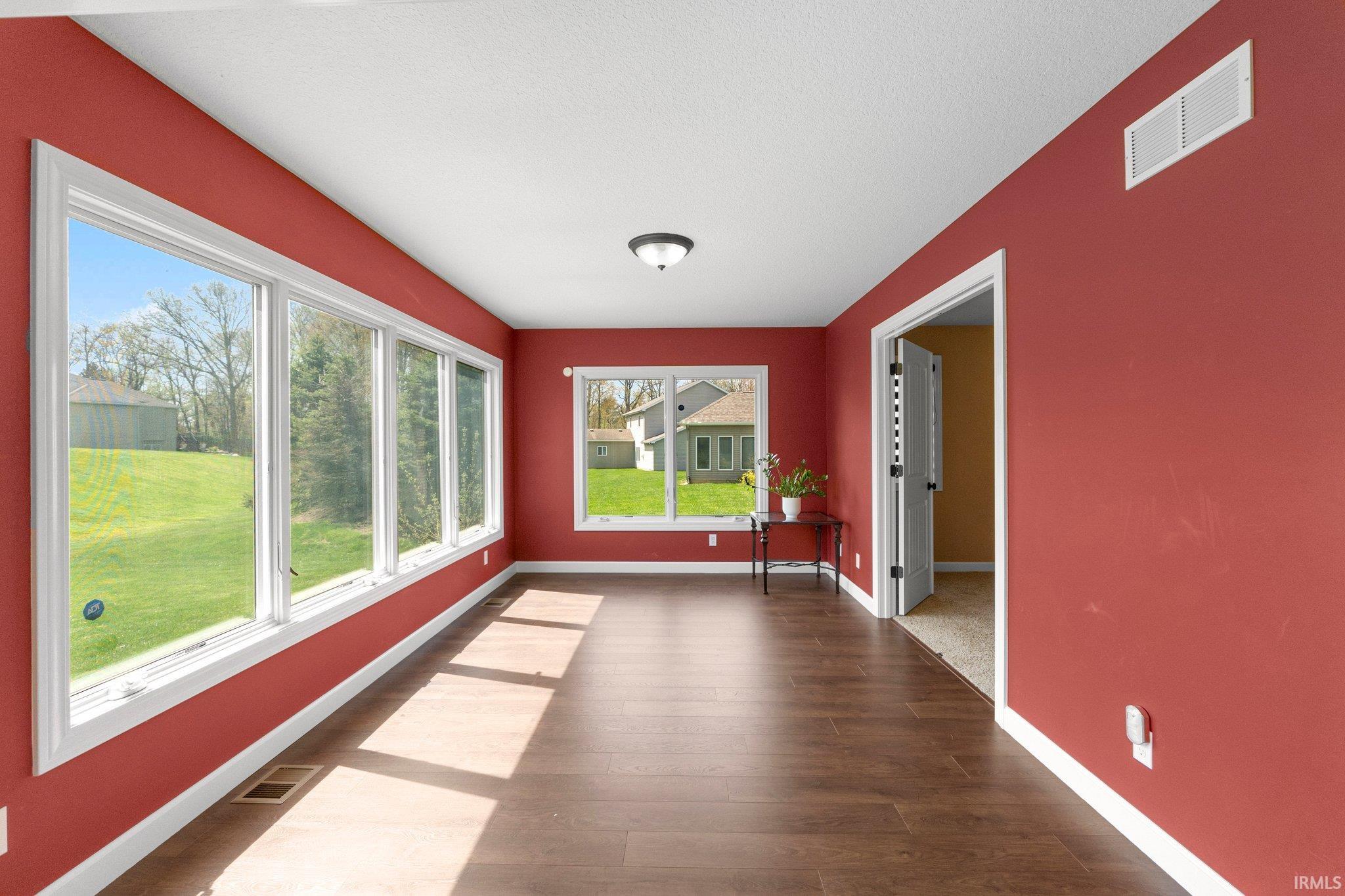 Fort Wayne, Indiana, 46825-7408, United States, 4 Bedrooms Bedrooms, ,5 BathroomsBathrooms,Residential,For Sale,1975267