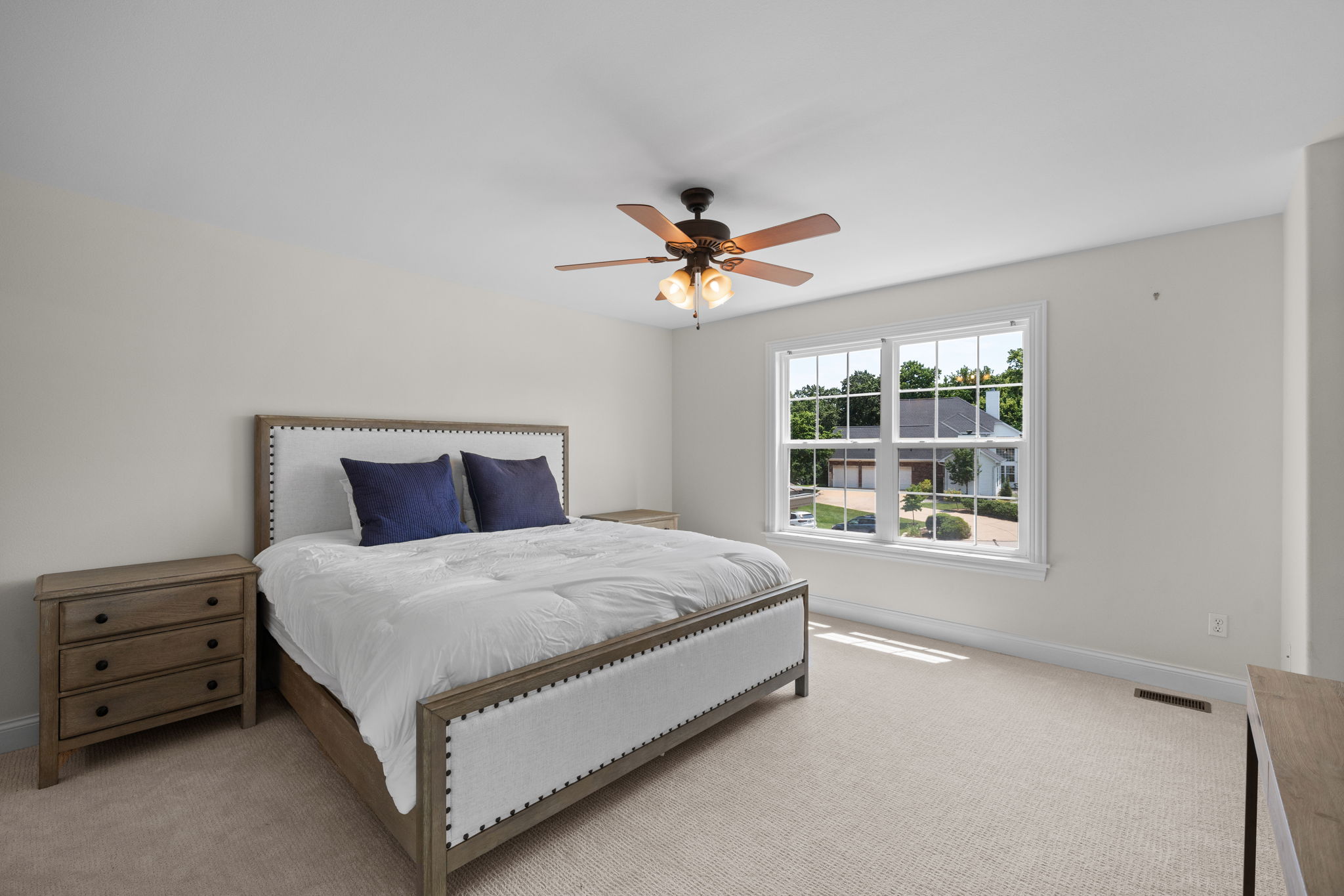  Welcome to 1543 Windridge Court, an exceptional story-and-a-half - 物件實景