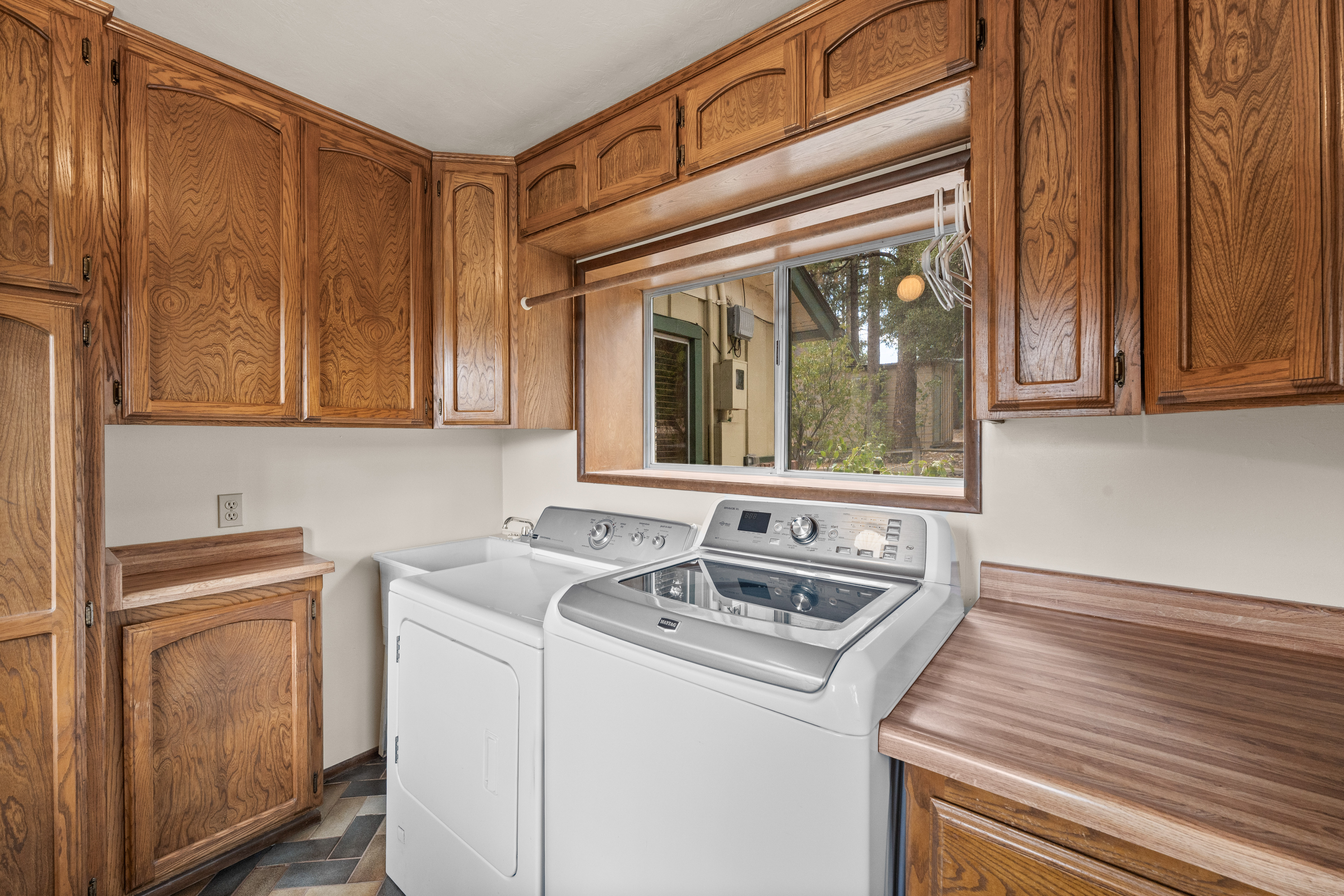  1172 Mound Street, Big Bear City, CA 92314 - 物件實景