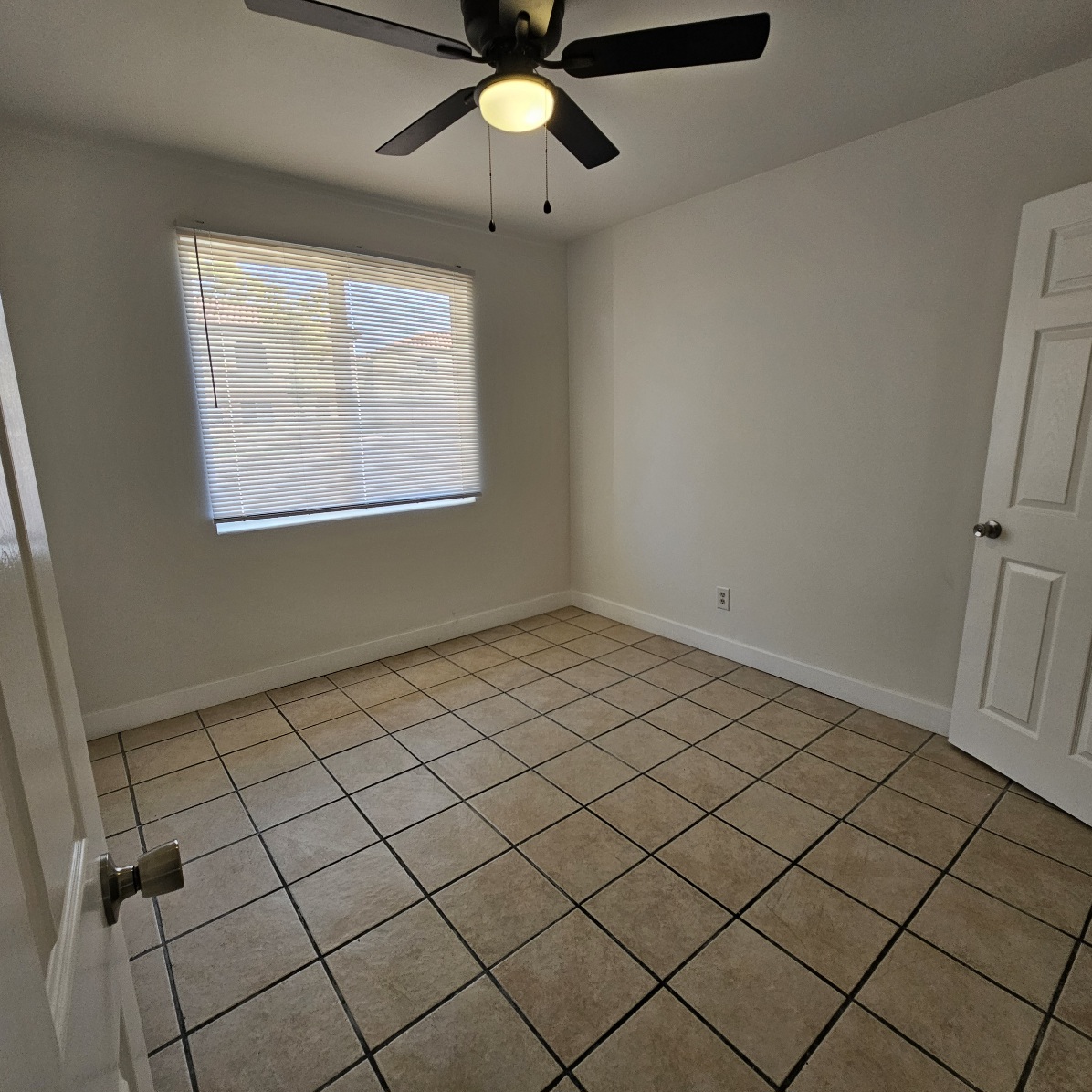 Scottsdale, Arizona, 85251, United States, 8 Bedrooms Bedrooms, ,Residential,For Sale,1978694